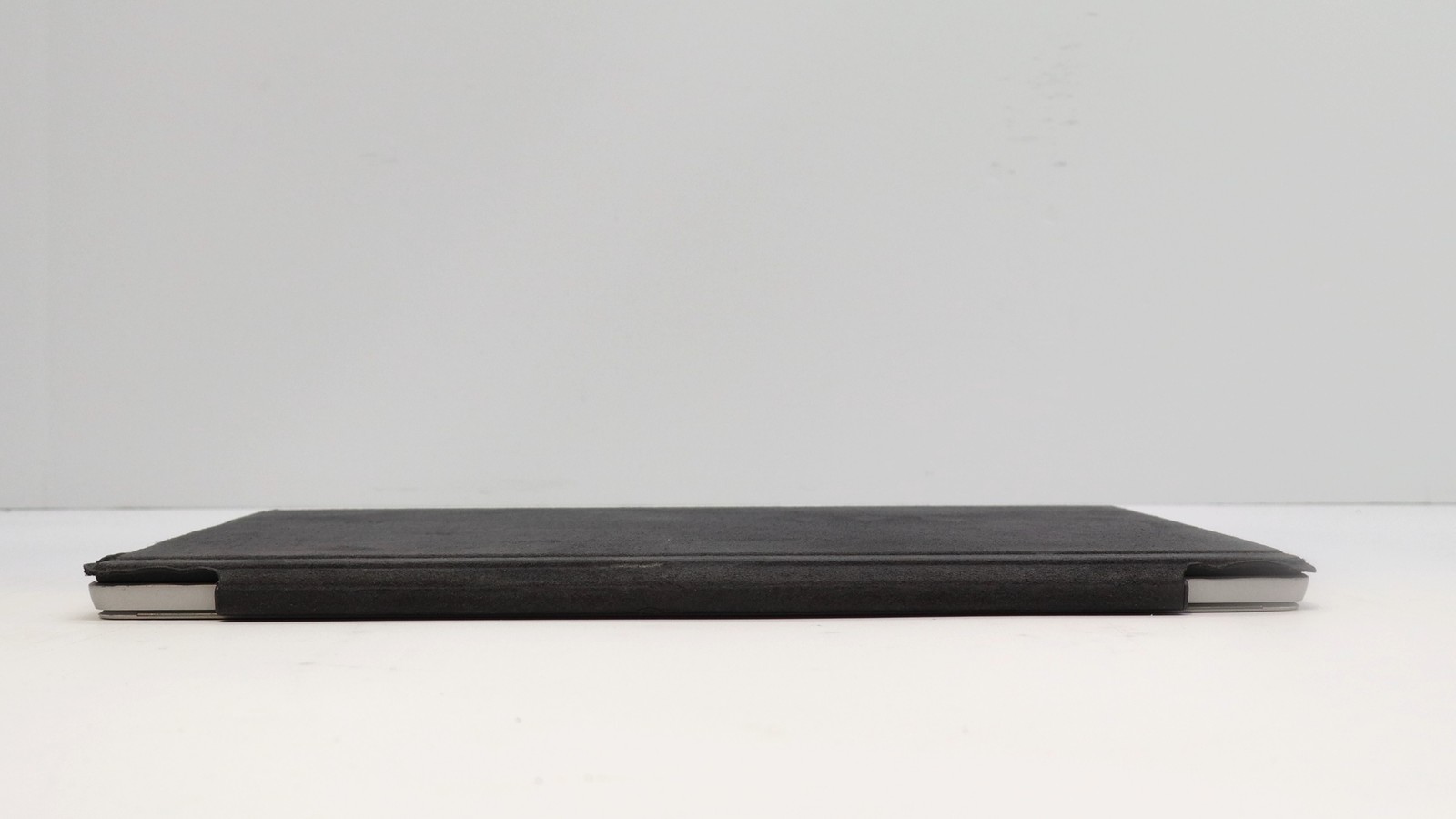 Microsoft Surface Pro 12″ i7-7660u 16GB 512GB – Fair READ DESC