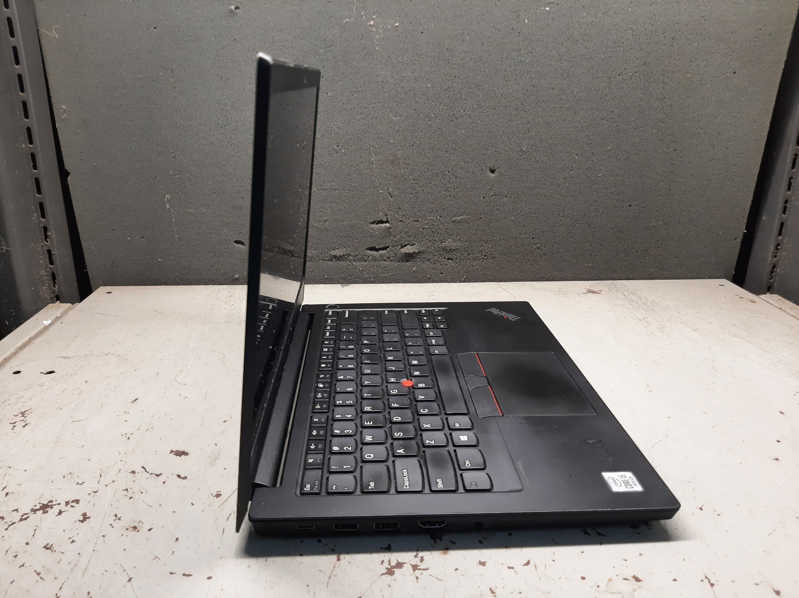 Lenovo ThinkPad E14 14″ i5-10210u 8GB RAM No SSD No OS