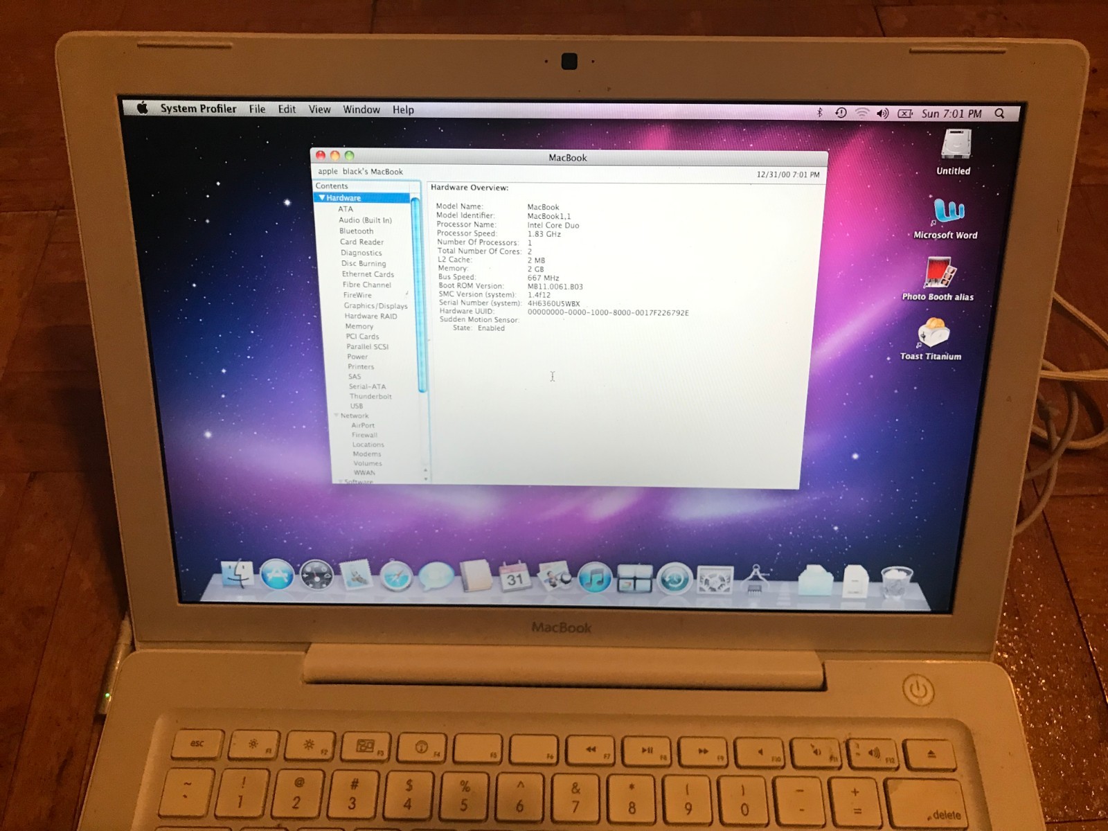 Apple MacBook A1181 1.83 GHz 2GB RAM 120 GB HDD OSx 10.6.8 No Charger Or Battery