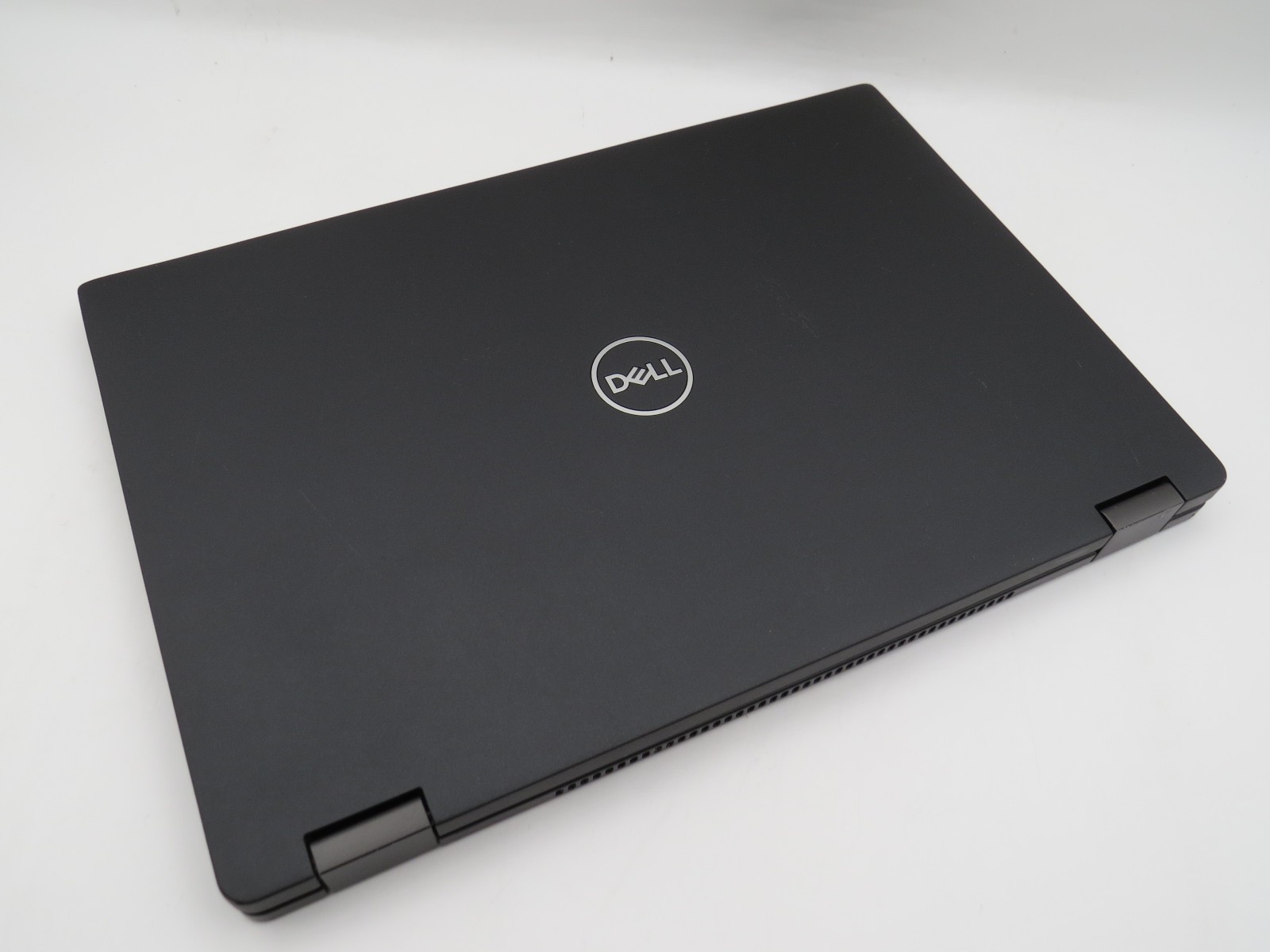 Dell Latitude 7390 2 in 1 | i5-8350U@1.7 | 8GB/256GB | 13″ Touch | No OS/AC/BATT