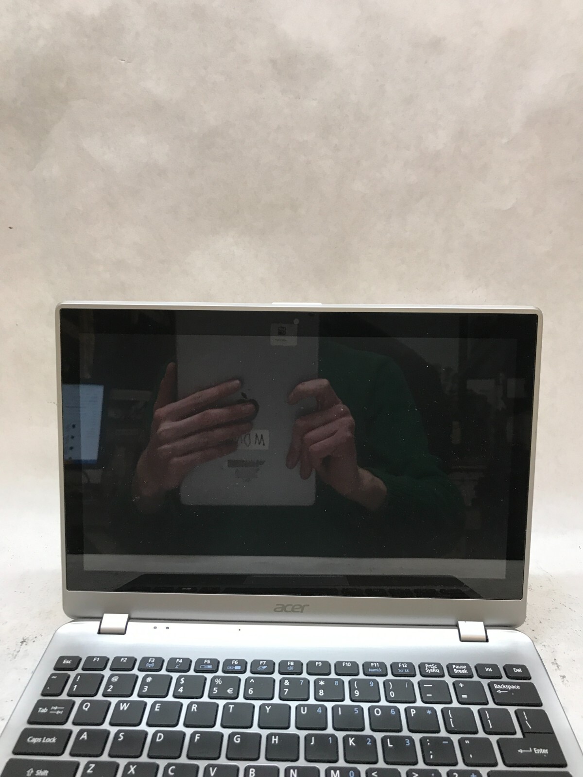Acer Aspire V5 12″ V5-122P-0864 AMD A4-1250 2GB RAM For Parts/Repair NO POWER DW