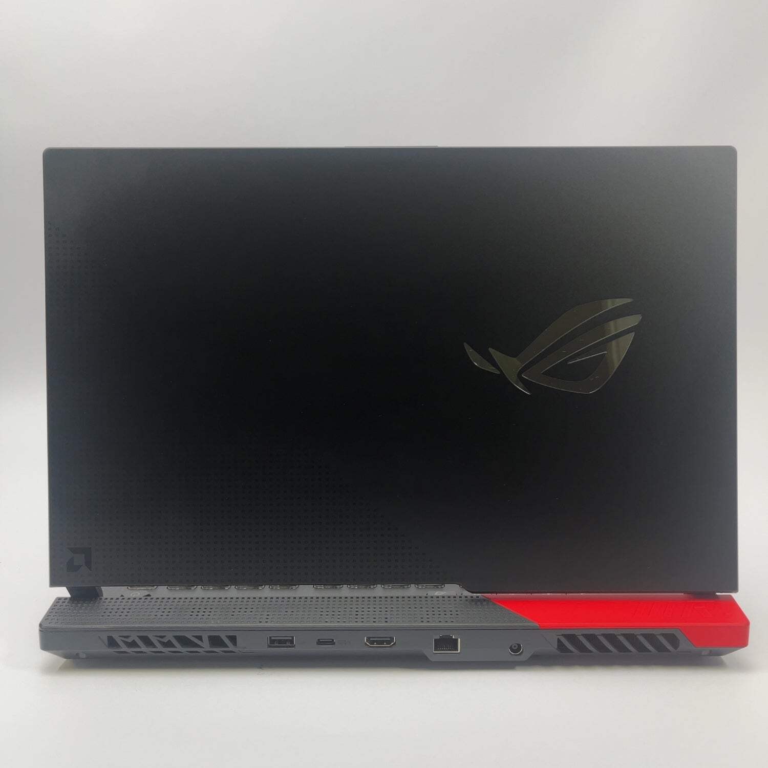 Asus ROG Strix G15 15.6″ Ryzen 9 5980HX 32GB RAM 512GB SSD AMD Radeon RX 6800M