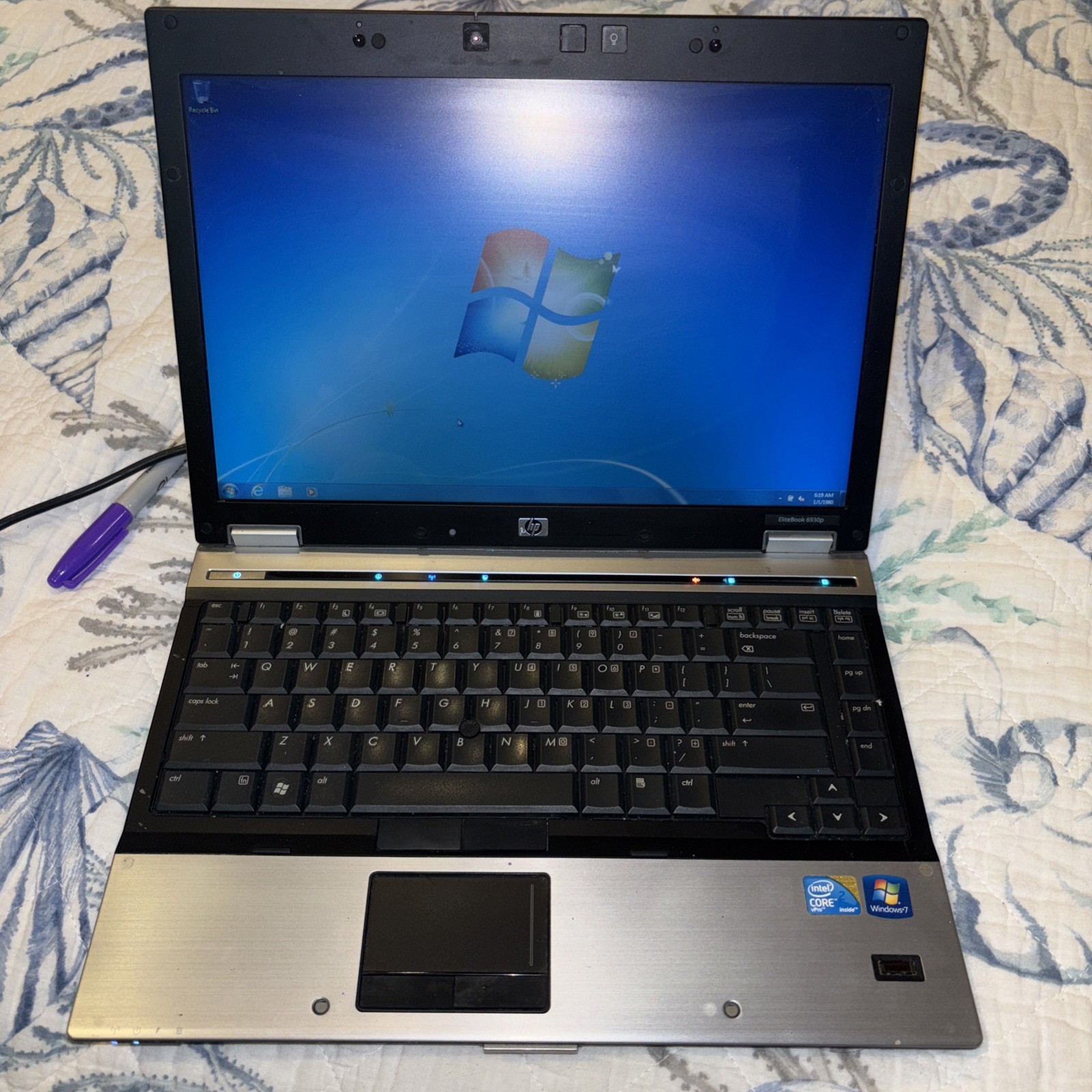 hp elitebook 6930p With Charger Powers On Windows 7 Intel Core 2 VPro