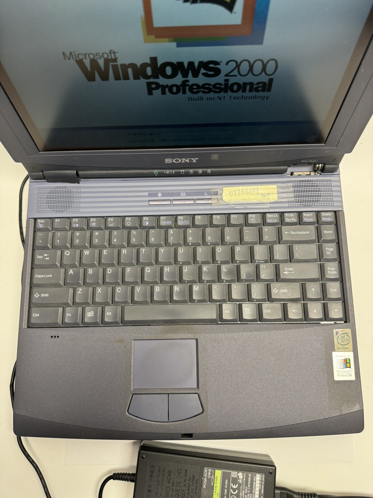 VINTAGE Sony VAIO PCG-F340 Laptop w/OEM Power Adapter For parts or repair.