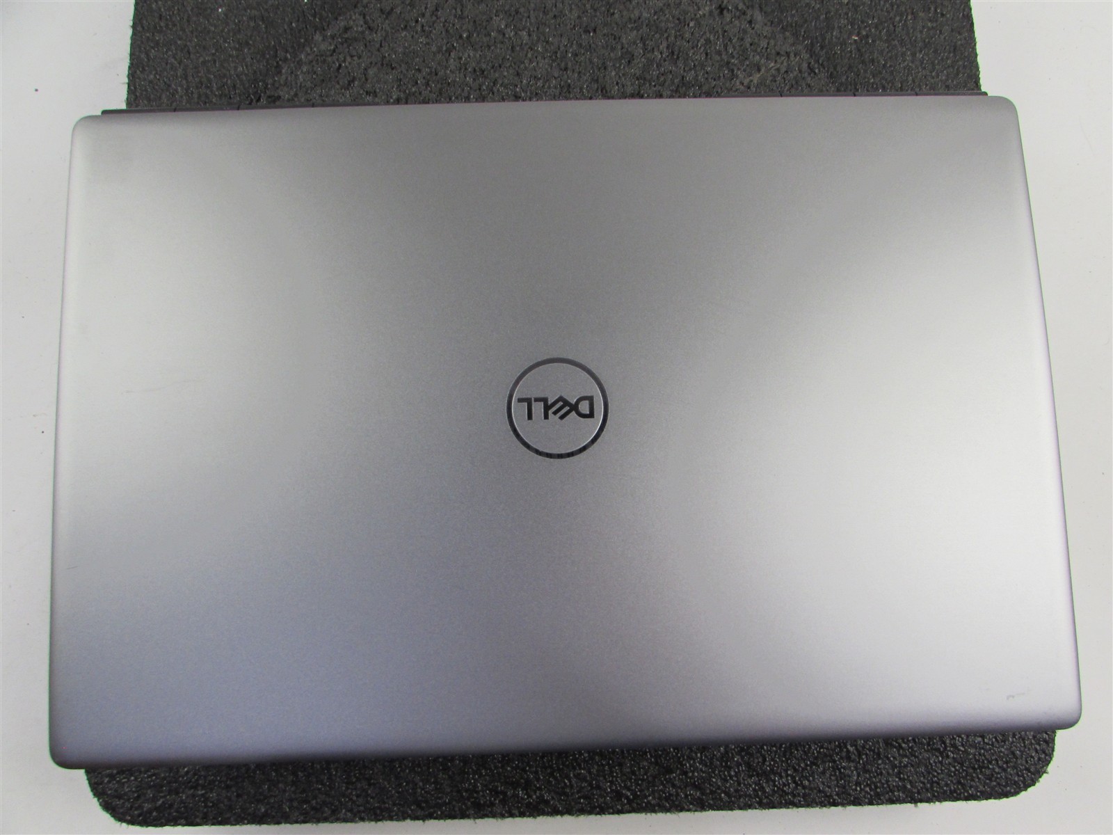 DELL PRECISION 7750 FHD CORE I7-10850H 1TB 32GB RAM RTX 4000 WIN 11 PRO NO BATT