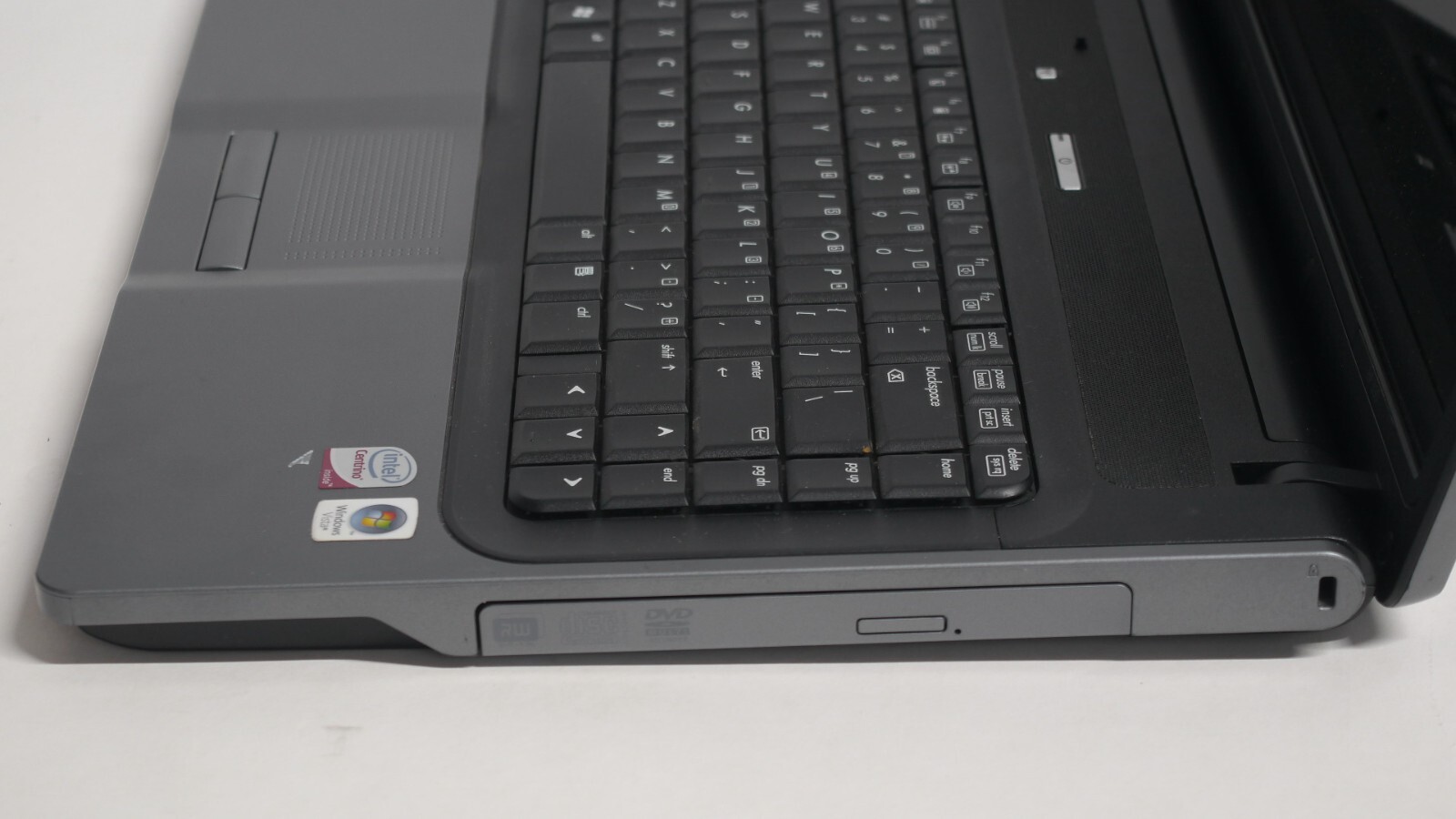 HP 530 15.4 Laptop Intel Celeron 1.6 GHz 2GB RAM 120GB HDD Linux Laptop