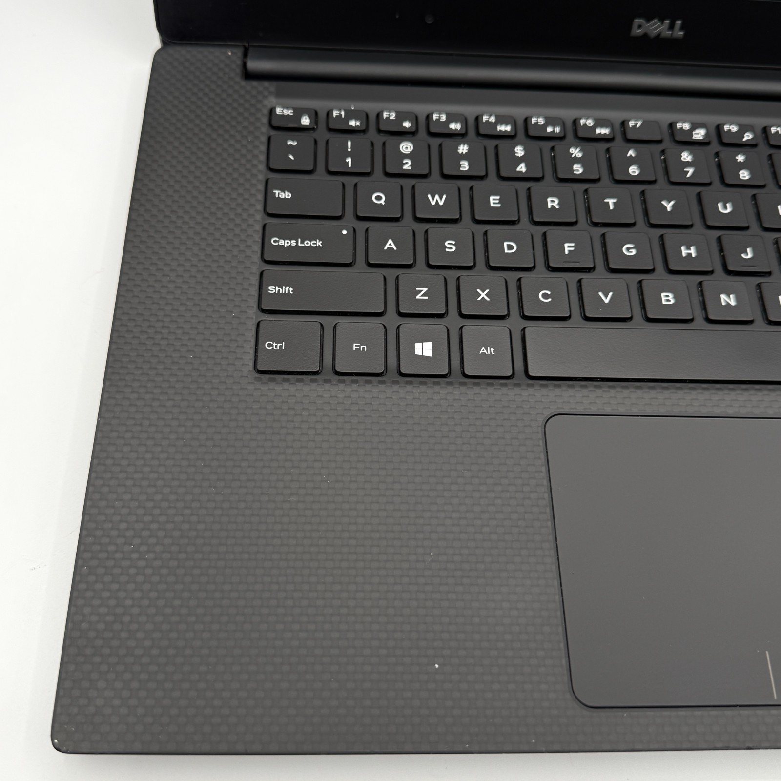 Dell Precision 5520 Xeon E3-1505M 32GB RAM 512GB SSD Quadro M1200 Win 11 Read