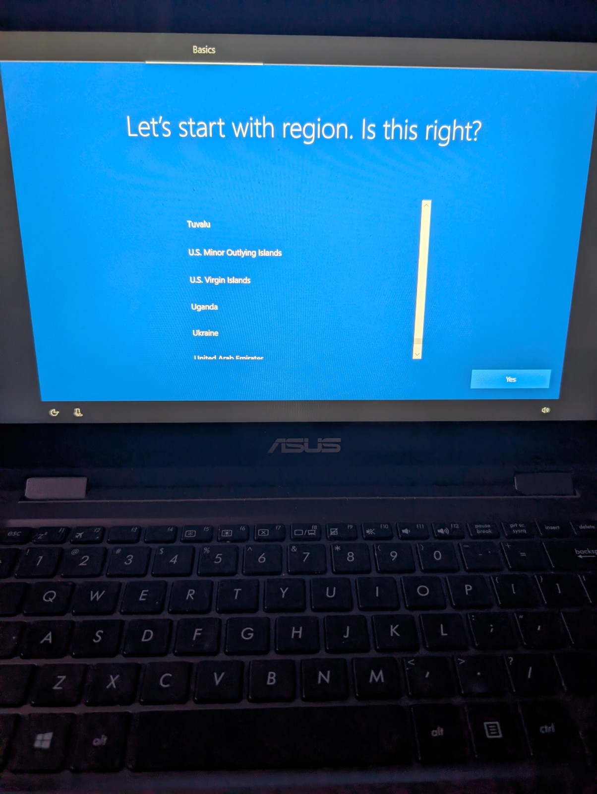 ​ASUS ZenBook Flip UX360C 13.3″ FHD Touch Laptop – Intel Core m3 – 8GB RAM – 256