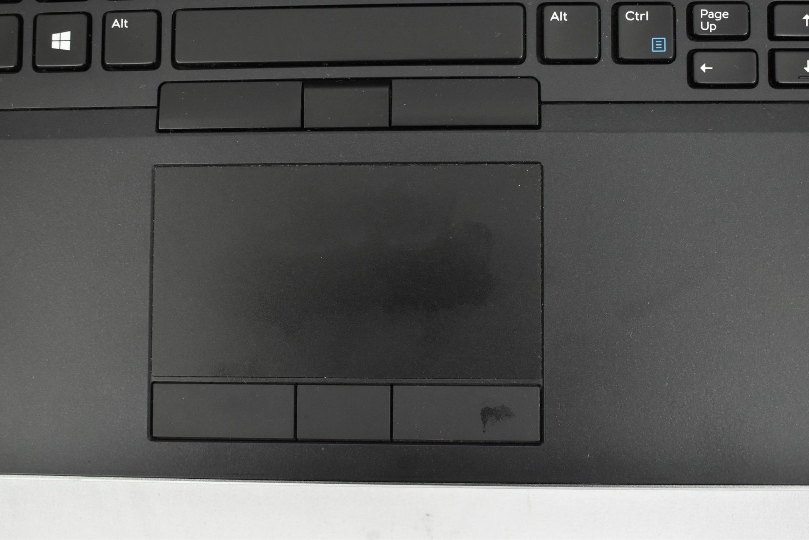 Dell Precision 7730 i7-8850H 2.6GHz 32GB 256GB SSD No OS 17.3″ Quadro P3200