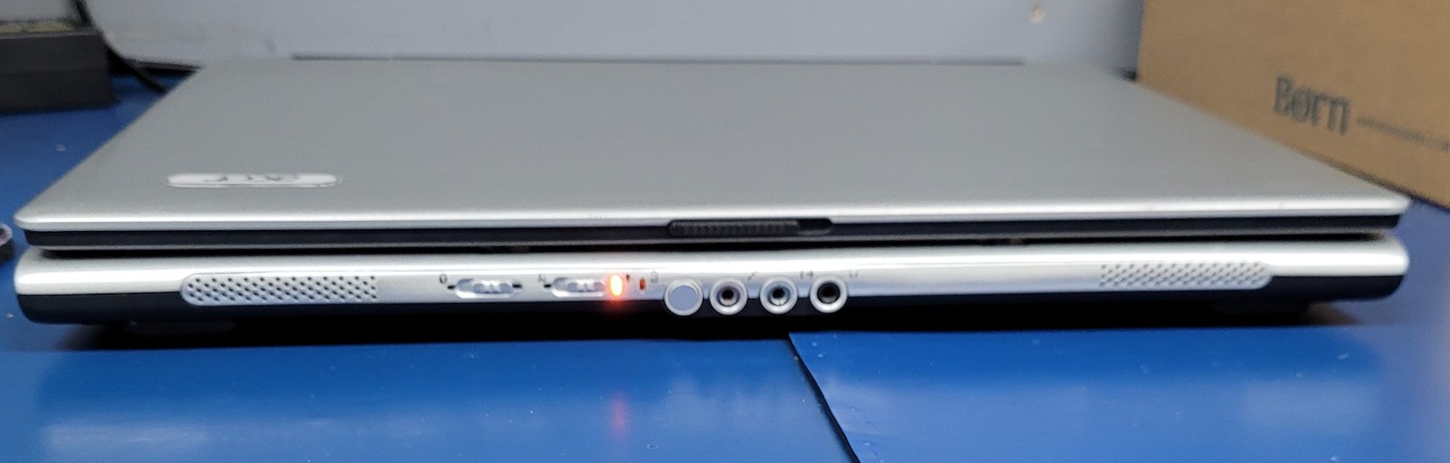 Acer Aspire 3100-1718 BL51 AMD Sempron 3500 @1.00 GHz + 256 MB RAM No HDD