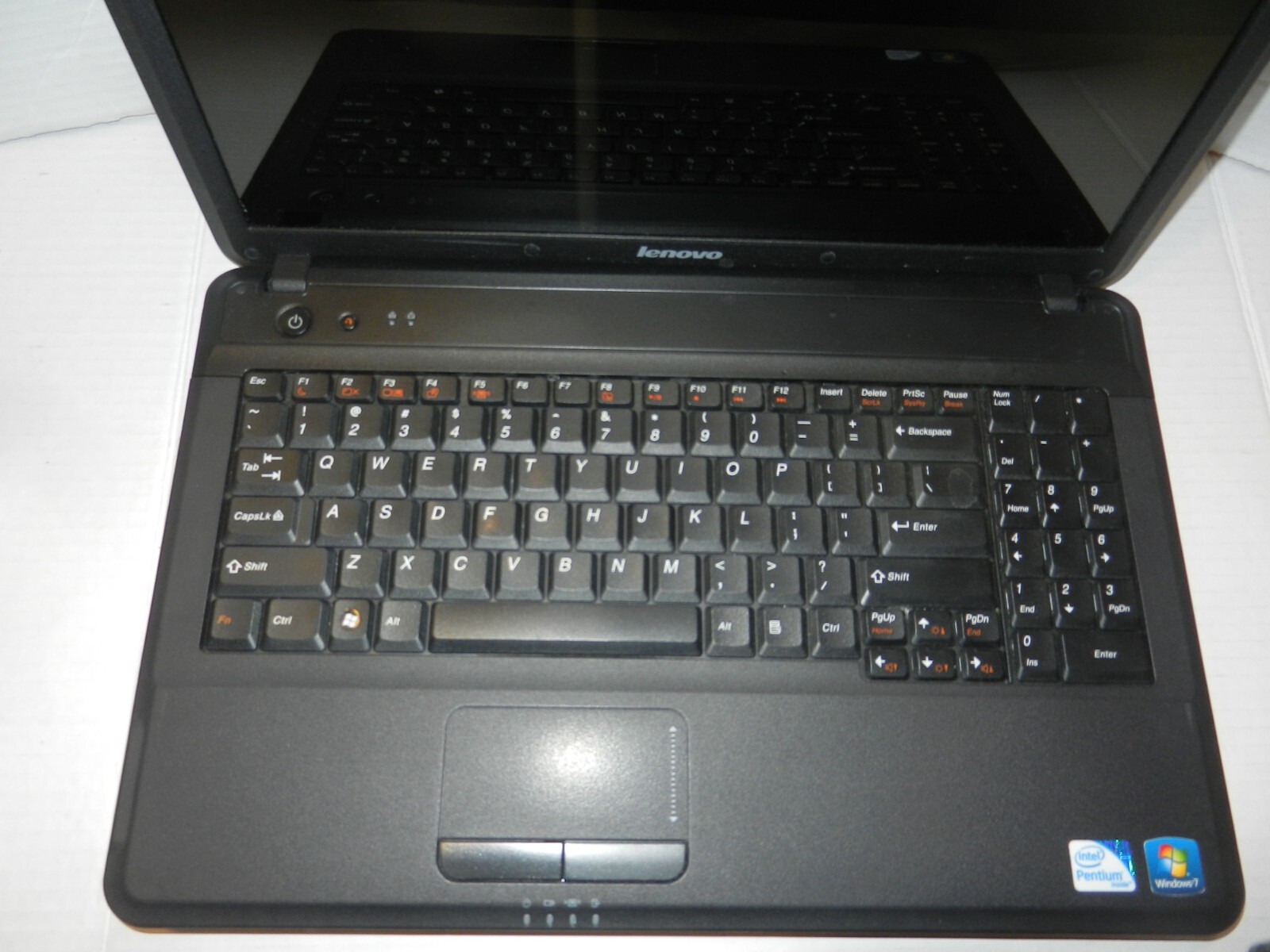 LENOVO G550 15.6″ PENTIUM DUAL-CORE T4400@2.2GHz 4GB RAM 250GB HDD WINDOWS 7