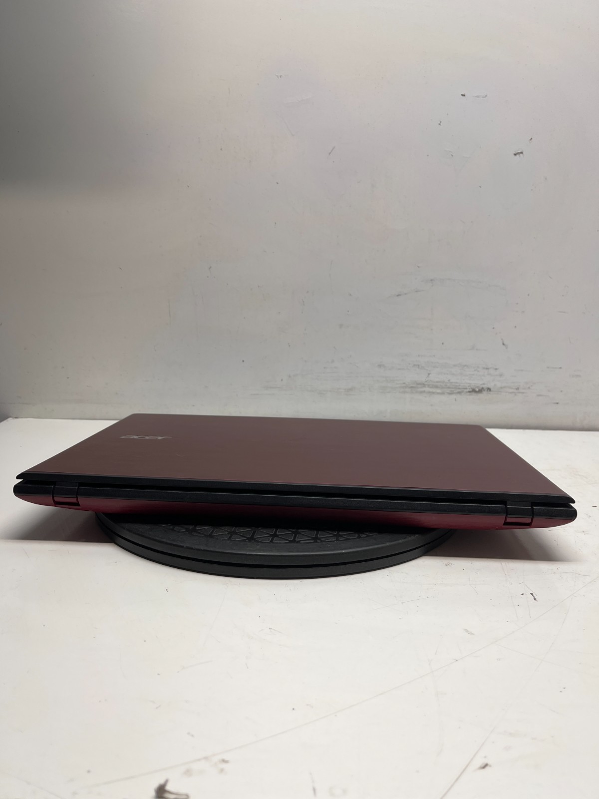 Acer Aspire E5-523 AMD A9-9410 Radeon R5 8GB NO HDD
