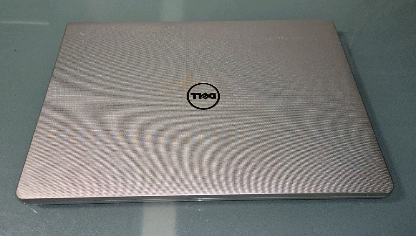 Dell Inspiron 15 5000 series – Intel i3-6100U/8GB RAM/ 1TB HDD /Win 10 Home