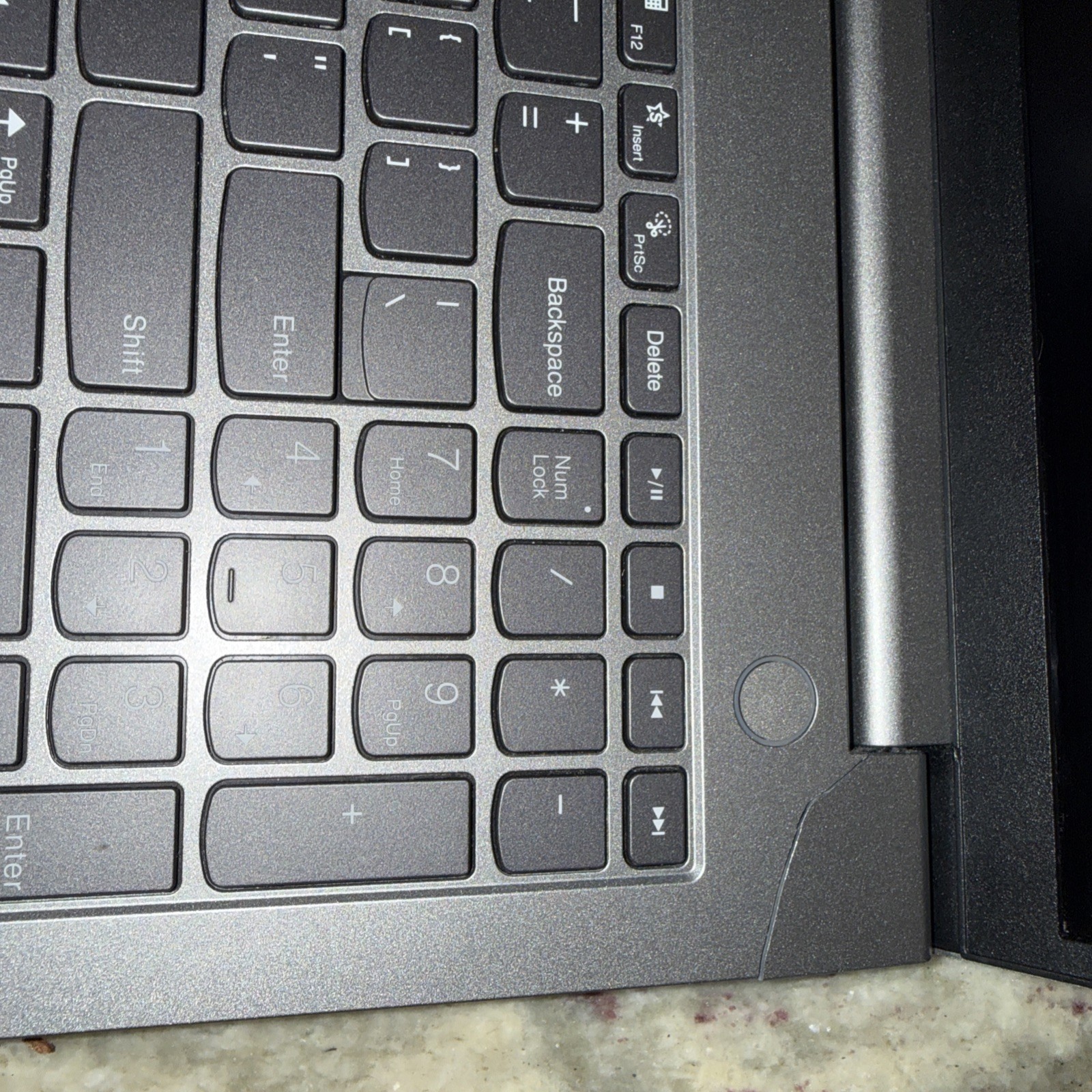 Lenovo ThinkBook 15 G4 IAP 15.5″ i5-1235U, 512GB m2, 16GB RAM