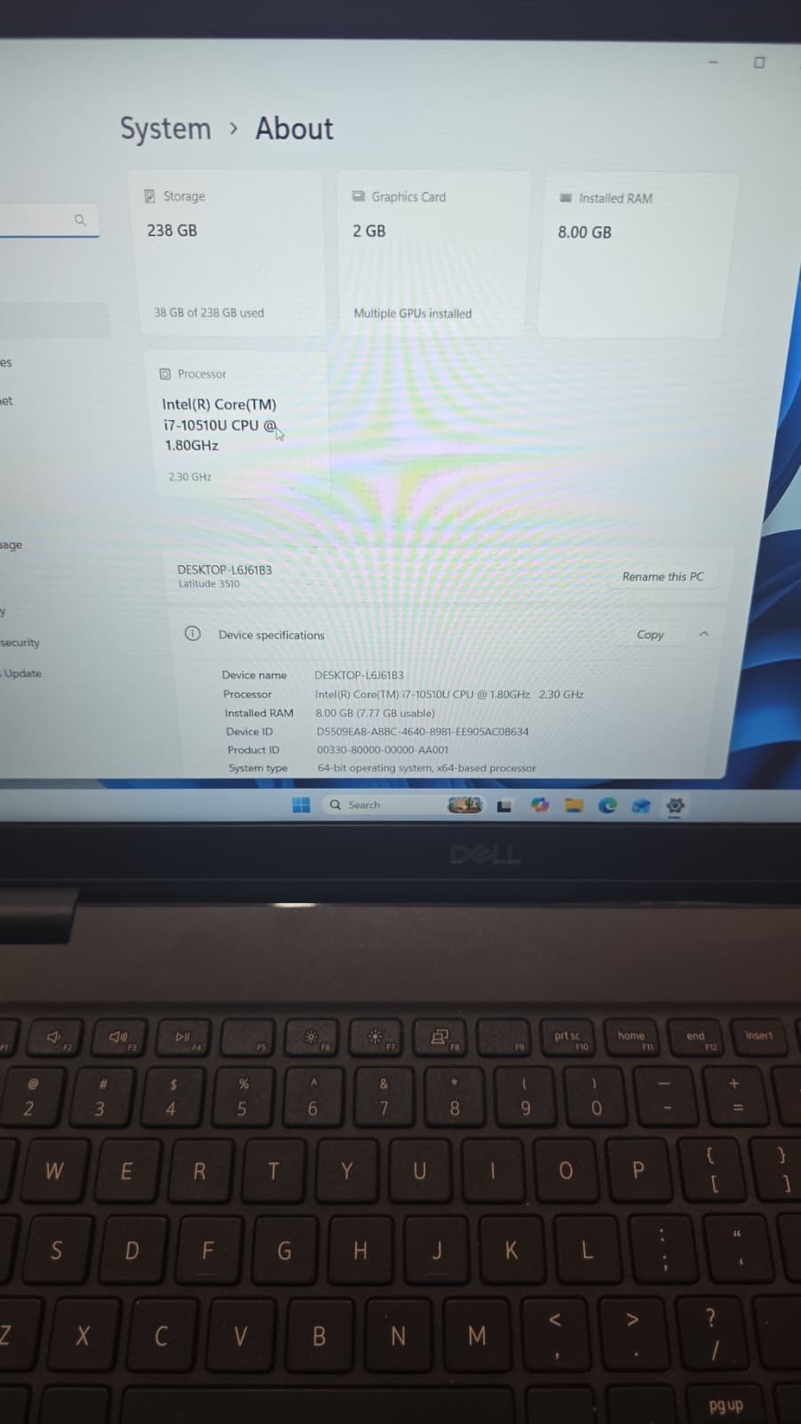 Dell Latitude 3510 15.6″ FHD i7-10510U 8GB 256GB SSD MX230 Win 11 Pro