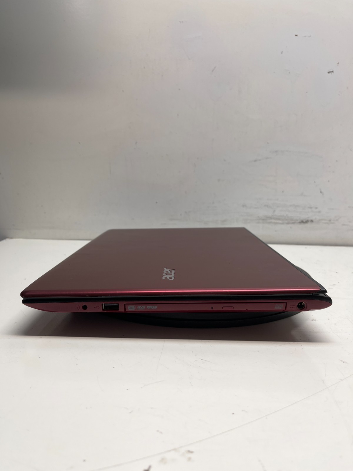 Acer Aspire E5-523 AMD A9-9410 Radeon R5 8GB NO HDD