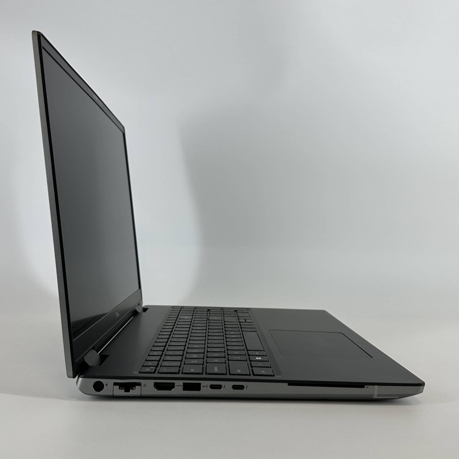 Dell Precision 7680 16 FHD+ 2.1 GHz i7-13850HX 32GB 1TB SSD NVIDIA RTX 1000 Ada