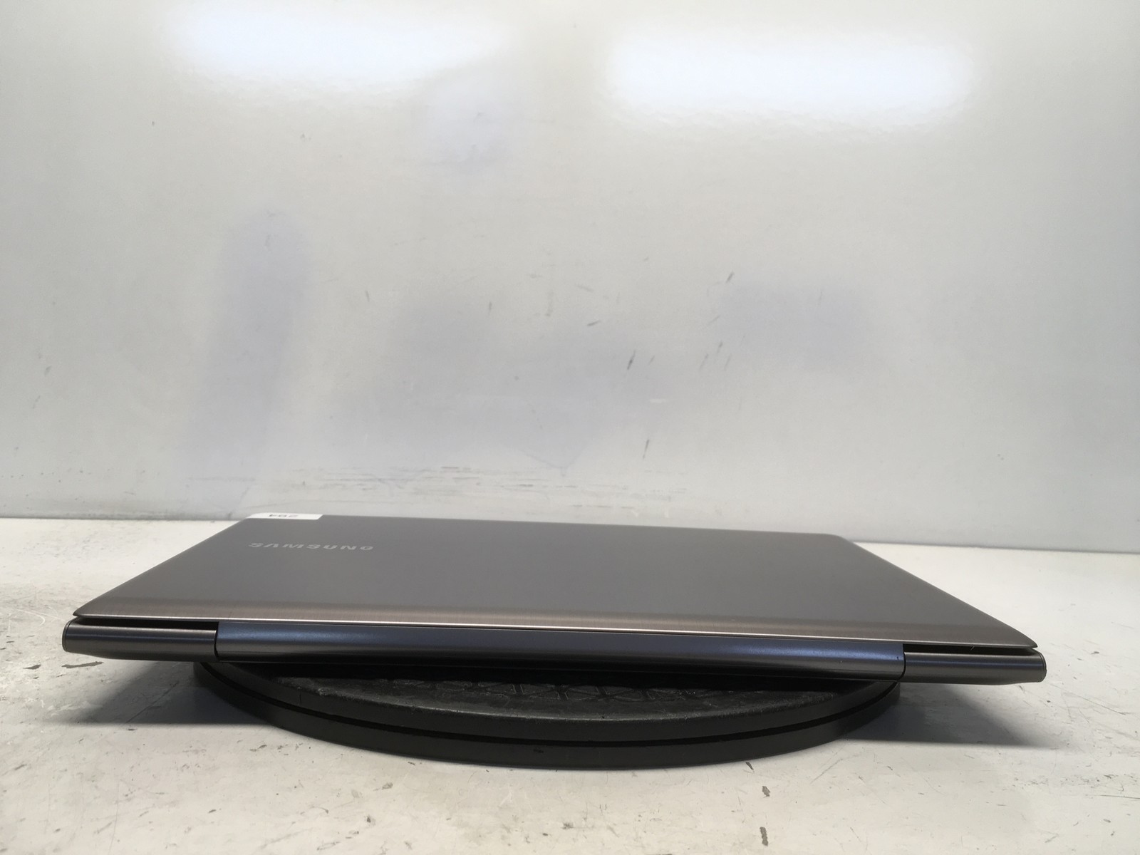 Samsung NP520U4C-A01UB Intel Core i5 3rd Gen 2.5GHz No RAM NO HDD No Batt