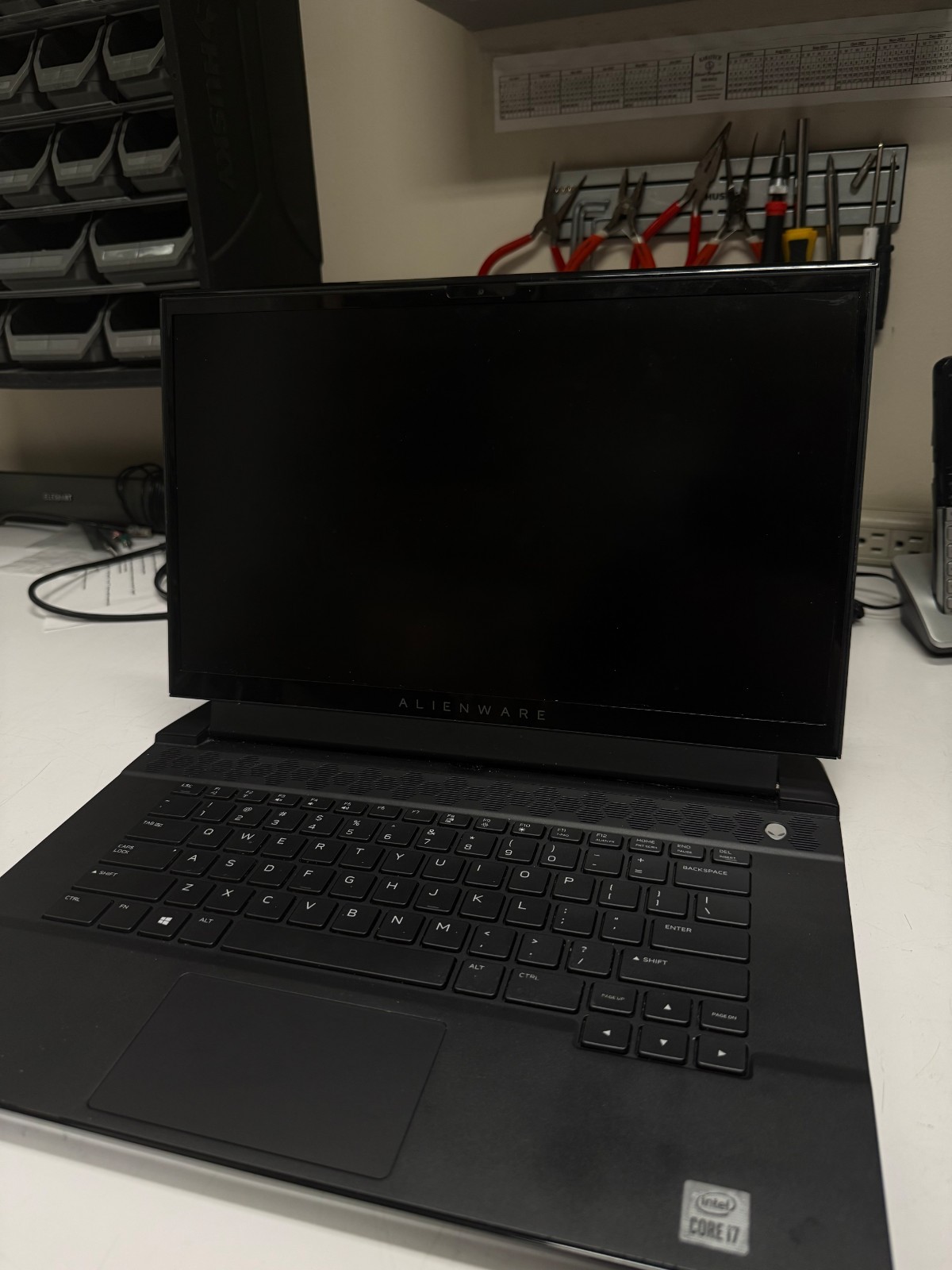 Dell Alienware M15 R3 Intel i7 10750H AMD RX 5500M 16GB RAM 512 GB NVME SSD