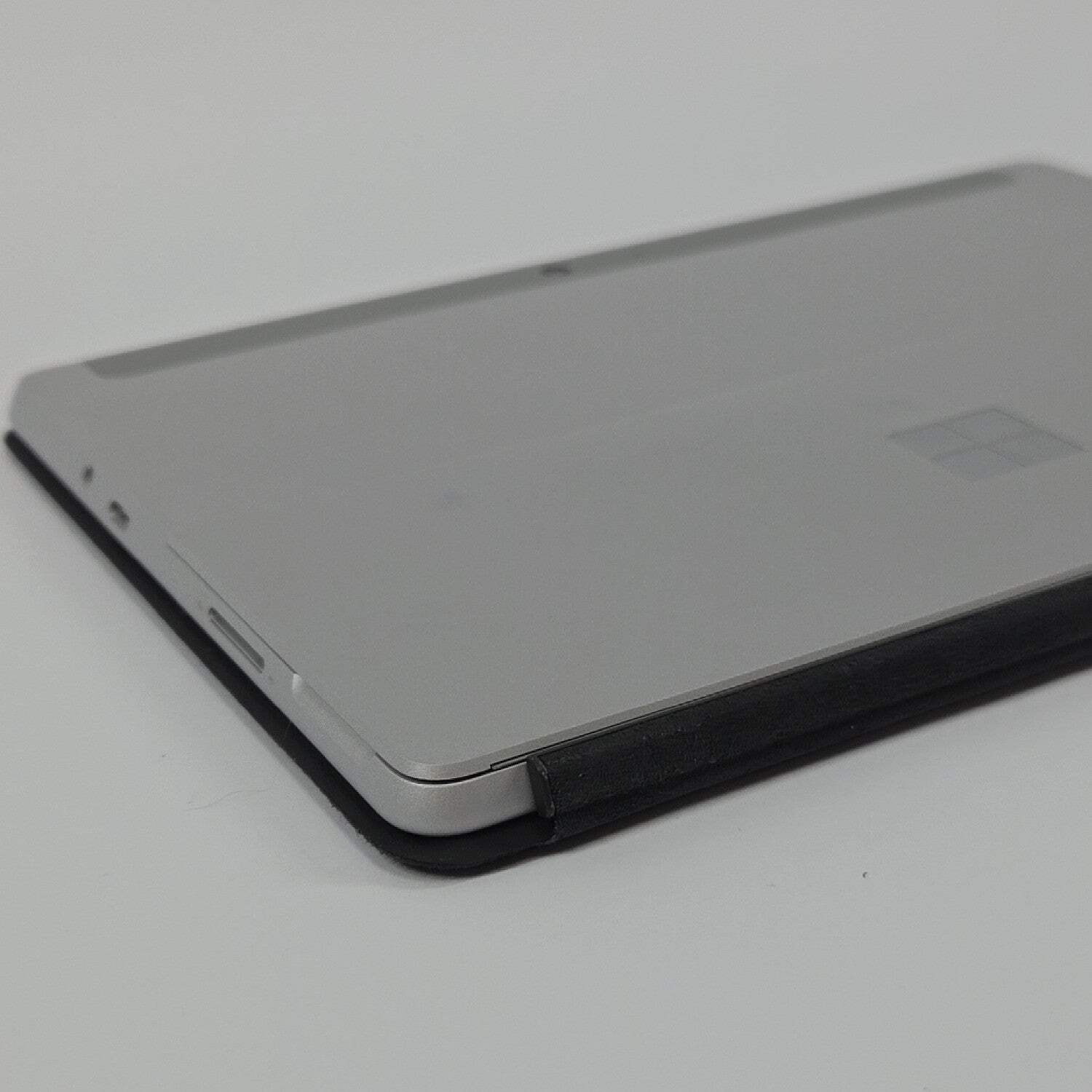 Microsoft Surface Go 2 1927 10.5″ m3-8100Y 1.1GHz 8GB RAM 128GB SSD