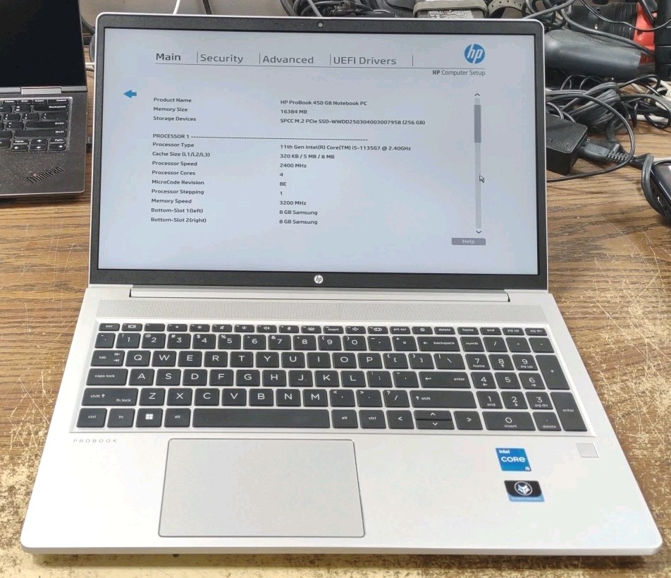 HP EliteBook 450 G8 NOTEBOOK PC 15.6″ W/ i5-1135G7, 16GB, 256GB.