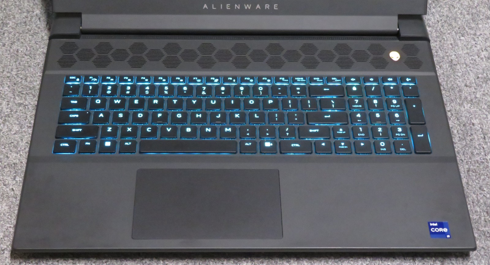 Dell Alienware m18 R2 Gaming Laptop 18″QHD+ i9-14900HX 64GB RAM 2TB SSD RTX 4090