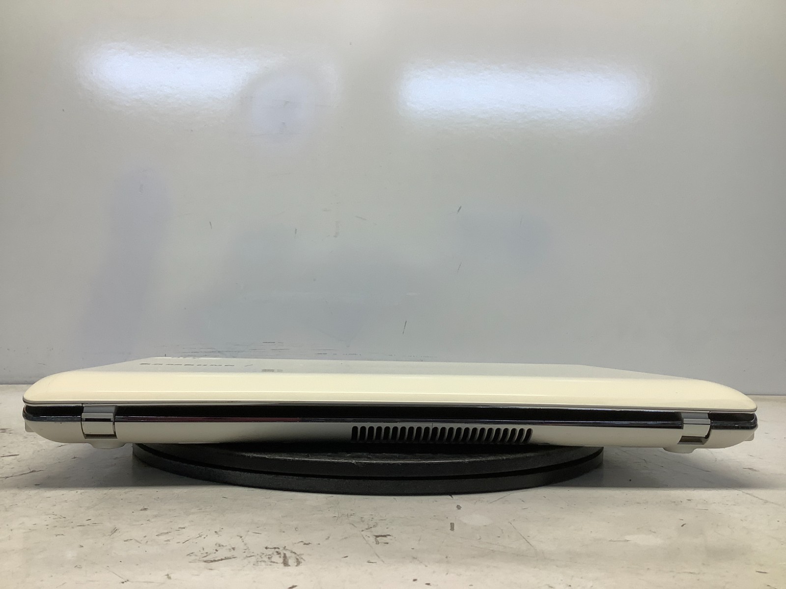 Samsung NP-SF510 Intel i3-M370 2399MHz 2 GB NO HDD