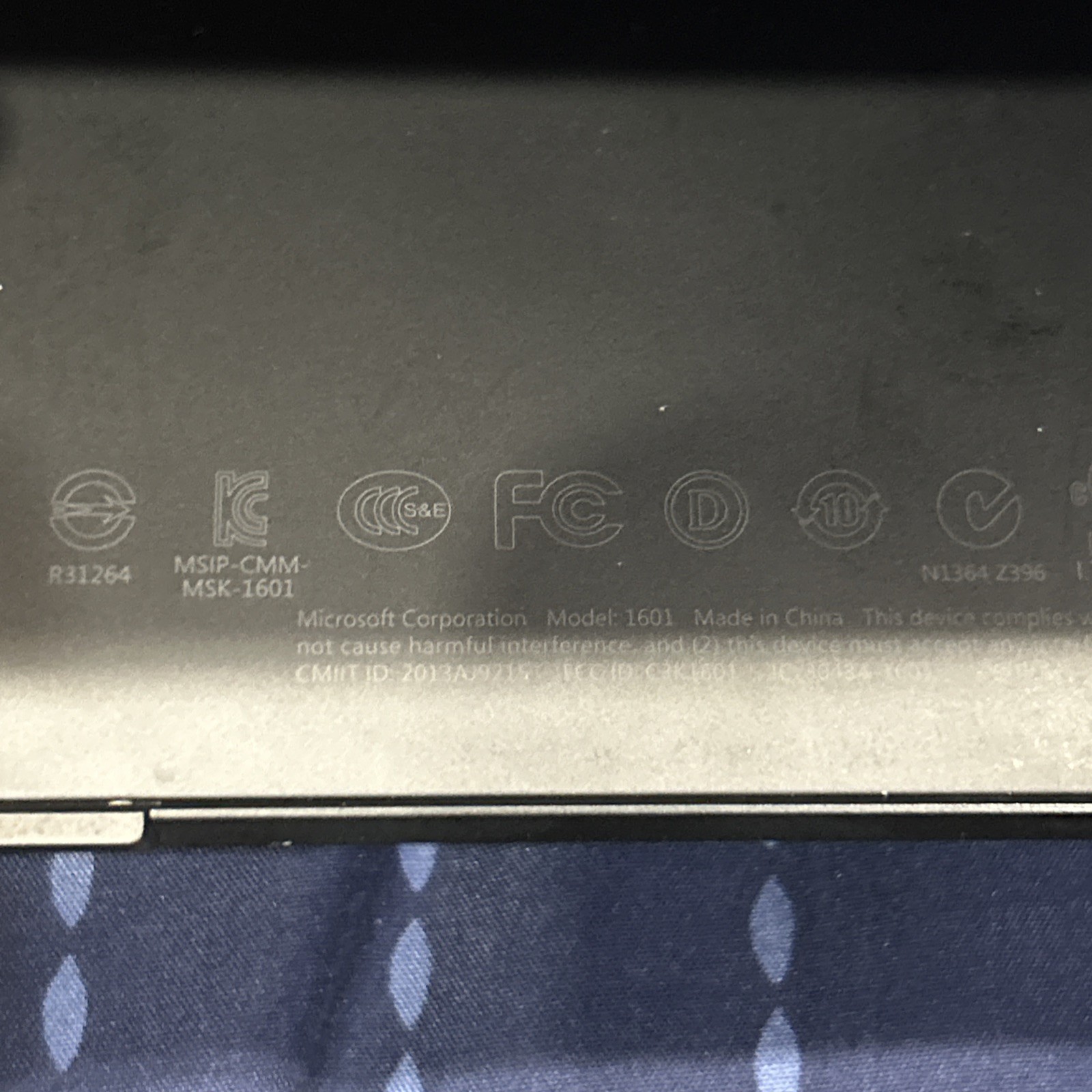 Microsoft Surface Win 8 Pro i5 Pen 1.6GHz 4GB Model 1601 64-Bit w Box Keyboard