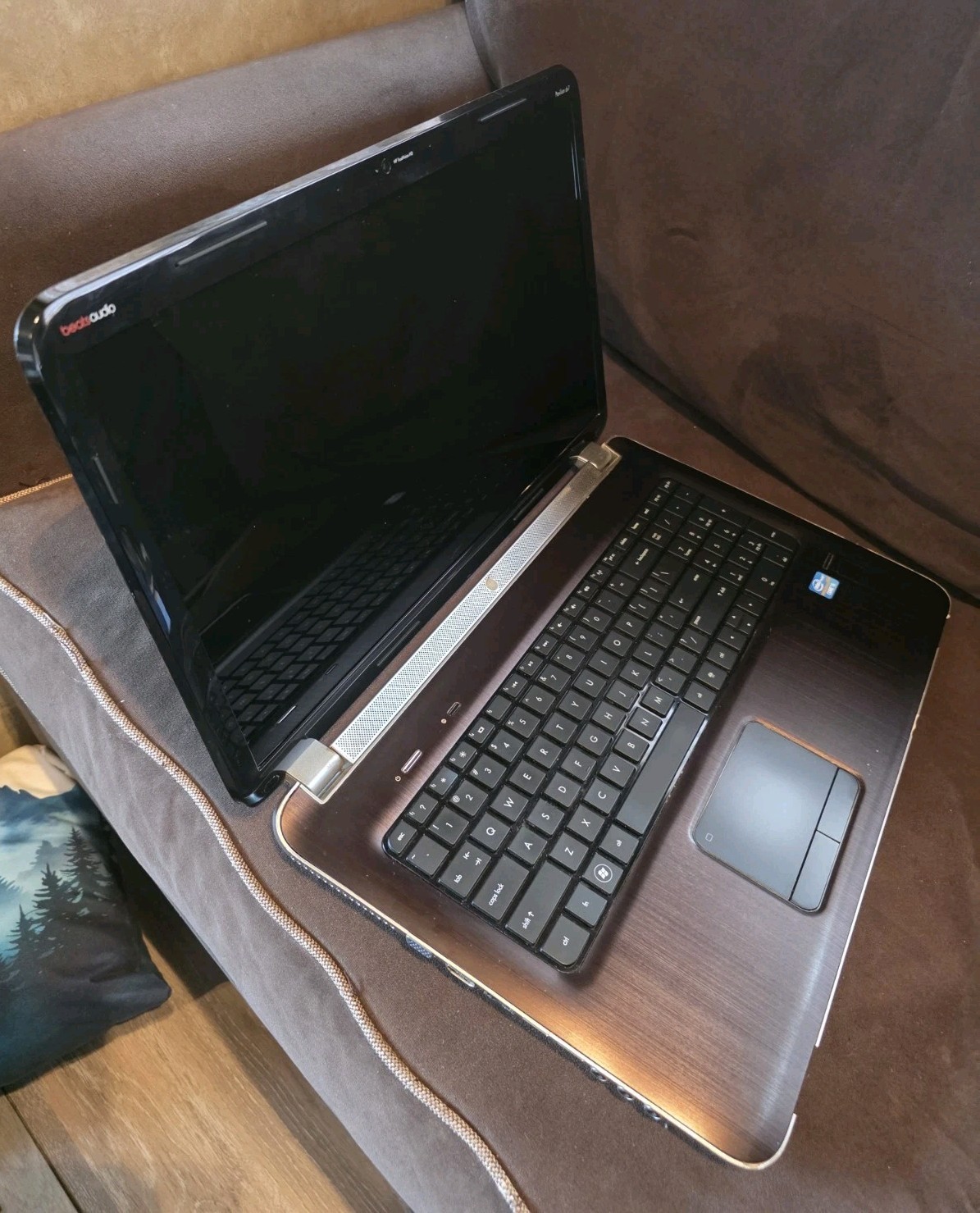 HP Pavilion 17.3″ DV7-6B55DX Laptop Intel i5-2430M 2.4GHz 8GB NO HDD NO Charger