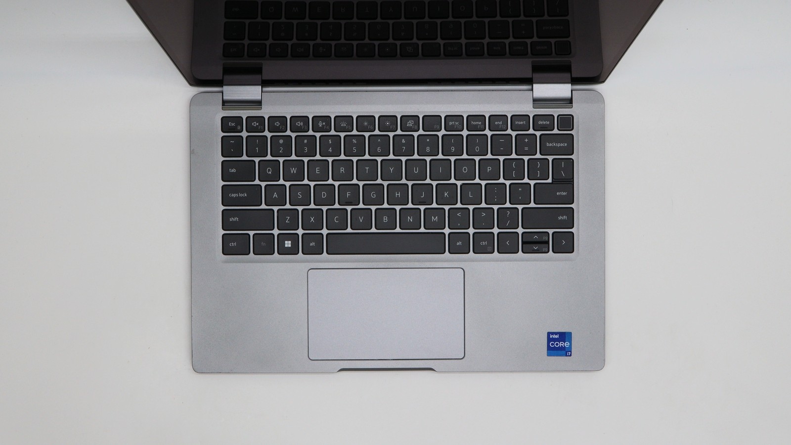 Dell Latitude 5330 13″ i7-1265u 16GB 512GB – Very Good