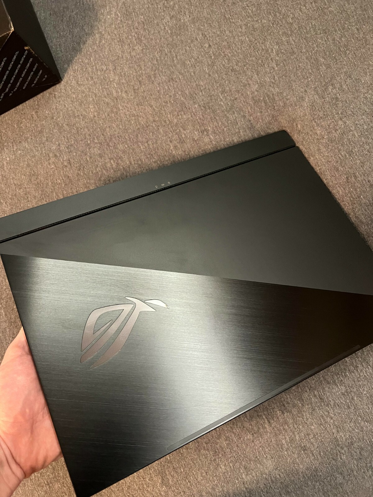 Asus ROG Zephyrus GX531GS-AH78 15.6″ IPS 144Hz i7-8750H 2.2GHz 246GB 1TB GTX1070