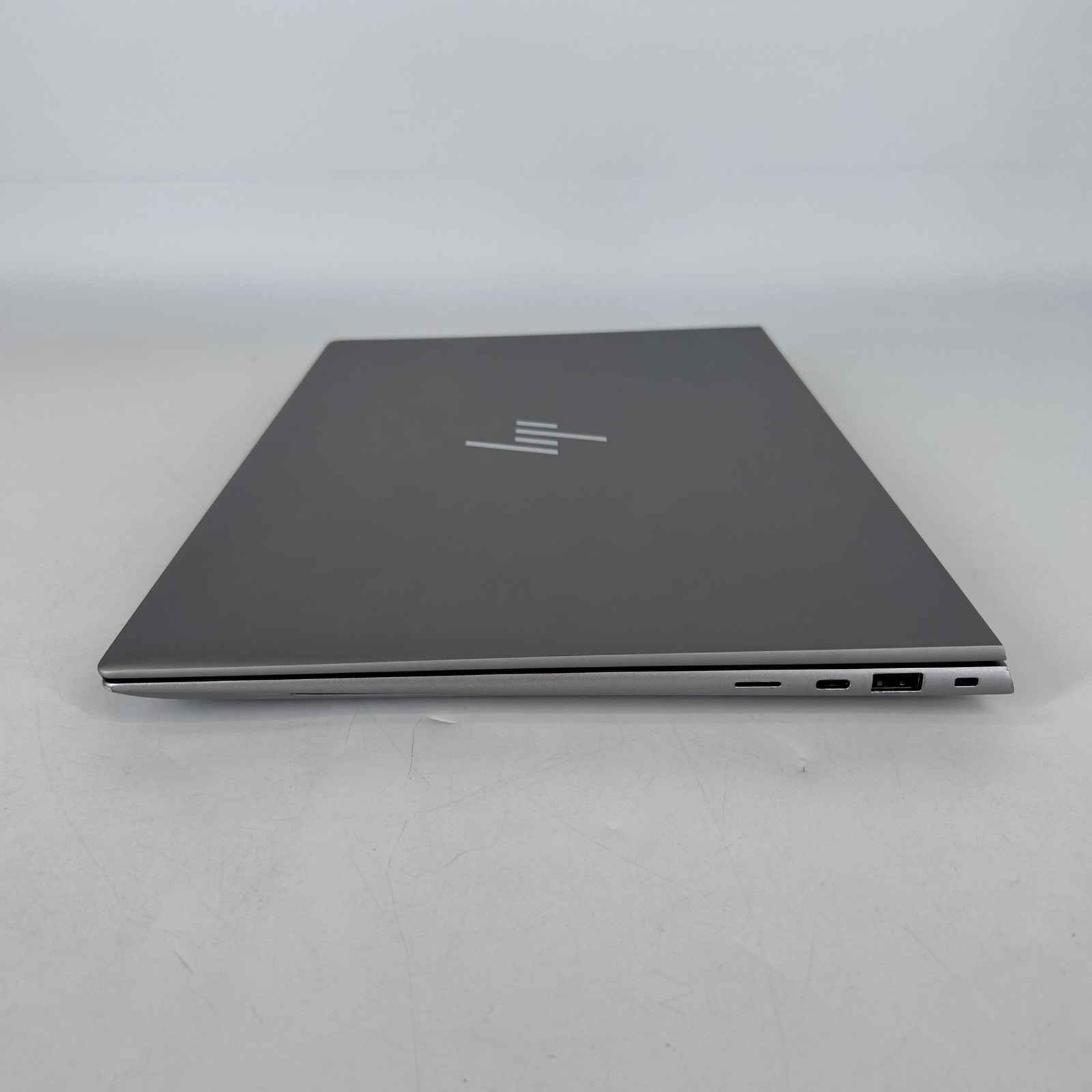 HP ZBook Studio 16 G10 UHD+ 2.5GHz i7-13800H 64GB 1TB SSD RTX 4000 Ada Excellent