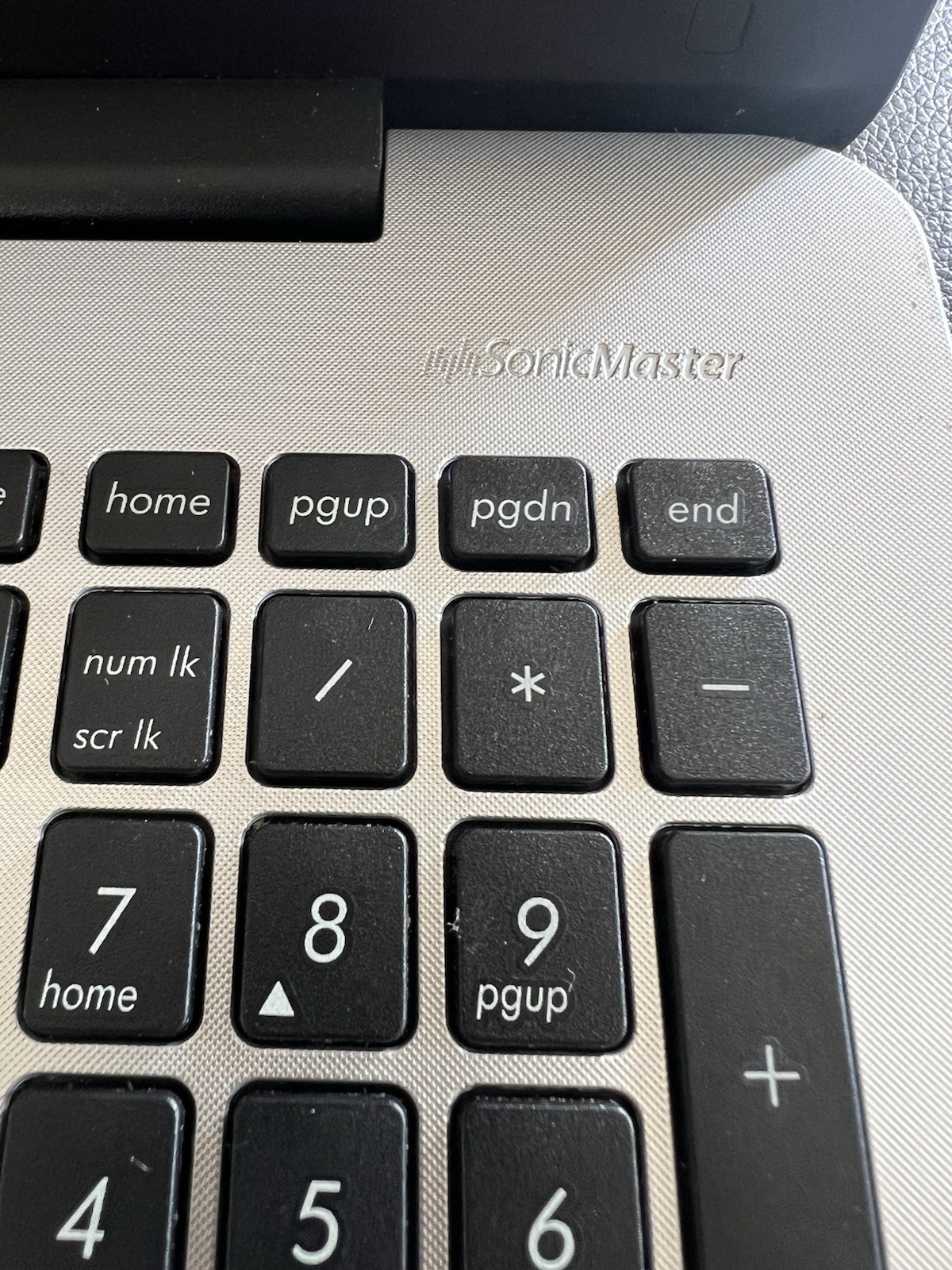 ASUS X555L Laptop Working – With Charger (Battery Needed Read Desc)