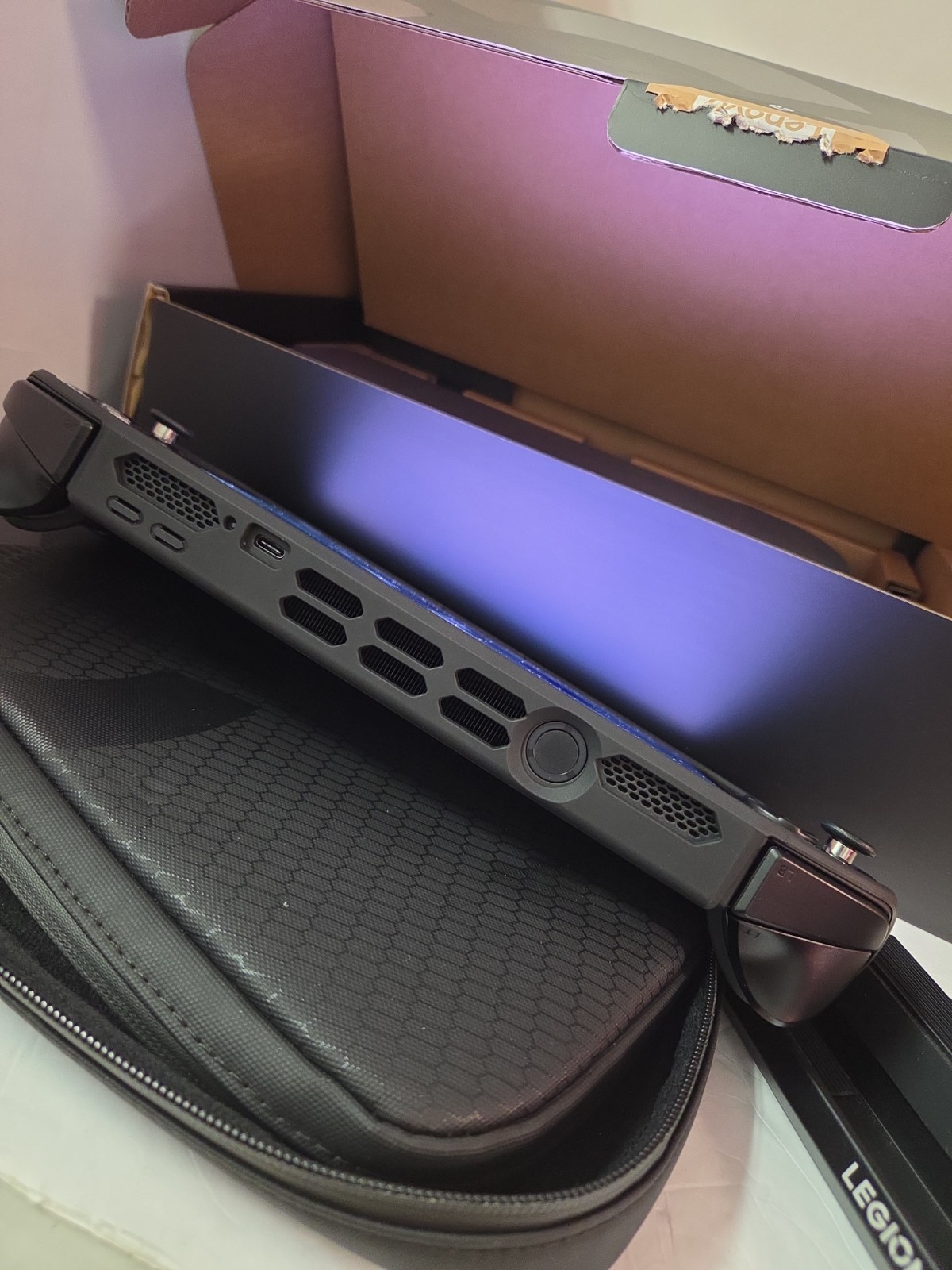 Lenovo Legion Go 2 – AMD Ryzen Z2 Extreme Z2E, 32GB, 1TB