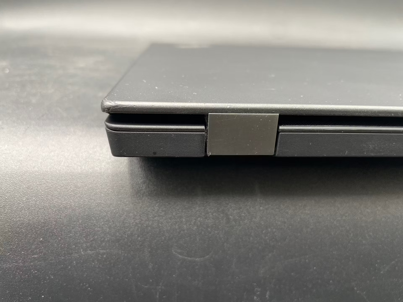 LENOVO ThinkPad T15 Gen 1 Used 15.5″ (i5-10310U-8GB-256GB NVMe)