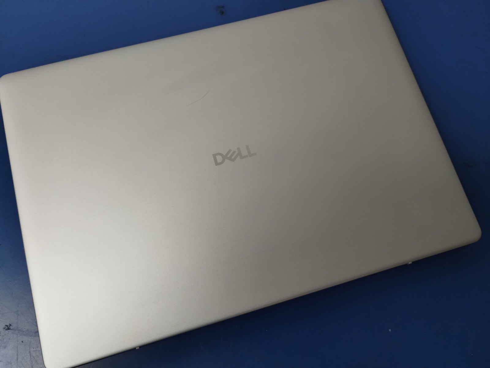 DELL 16 DB16250 VPVXG, Intel Core Ultra 9 288V, 3.30 GHz, 32 GB RAM, 1 TB NVMe