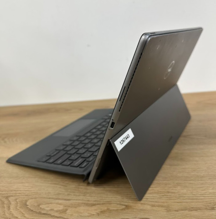 Dell Latitude 7320 Detachable Core i7 1180G7 16GB LPDDR4 Intel Iris Xe 512GB SSD