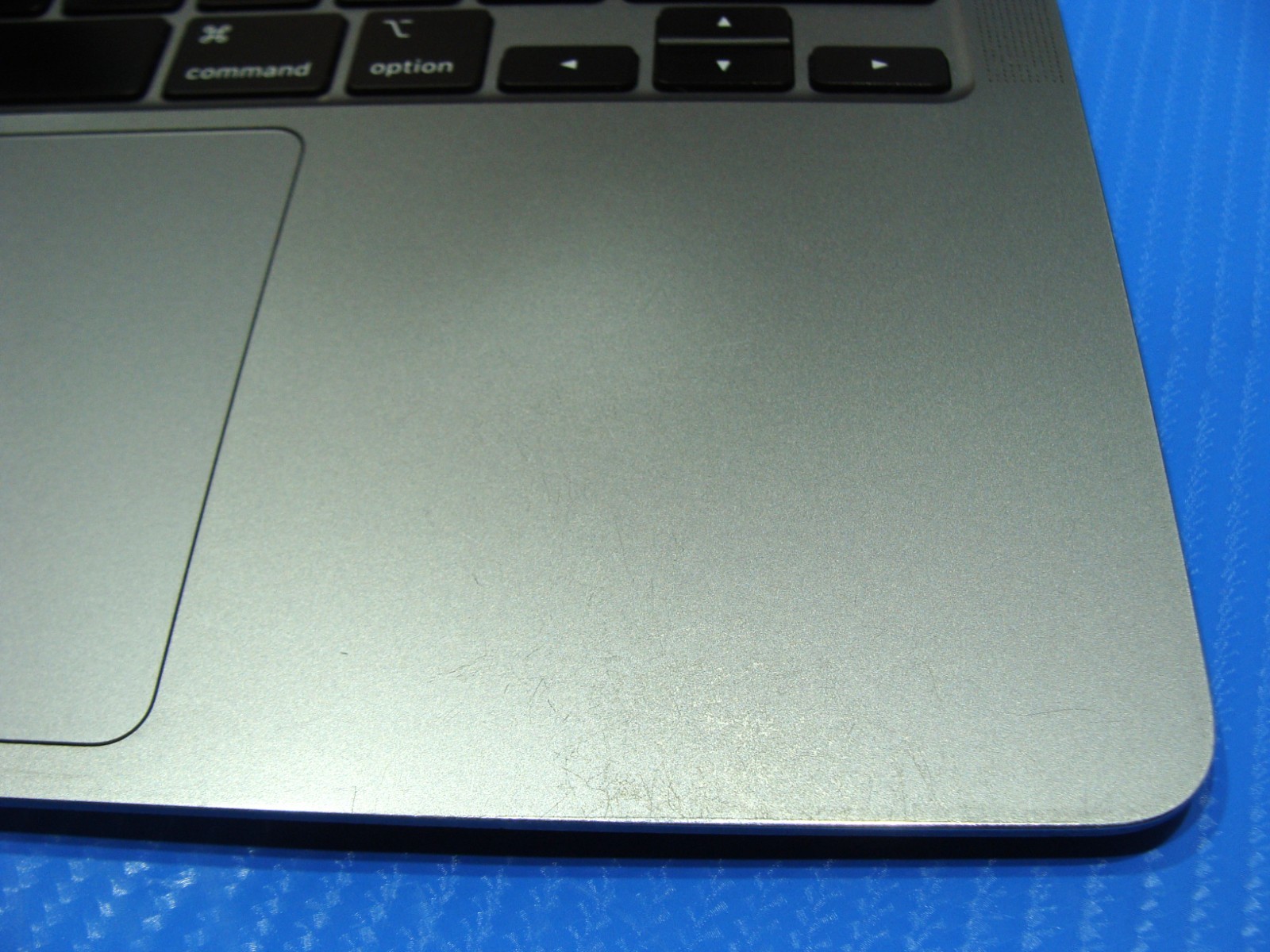 Apple MacBook Air 13″ A2179 2020 i5-1030NG7 1.1GHz 16GB 512GB OS Sonoma MVH2LL/A