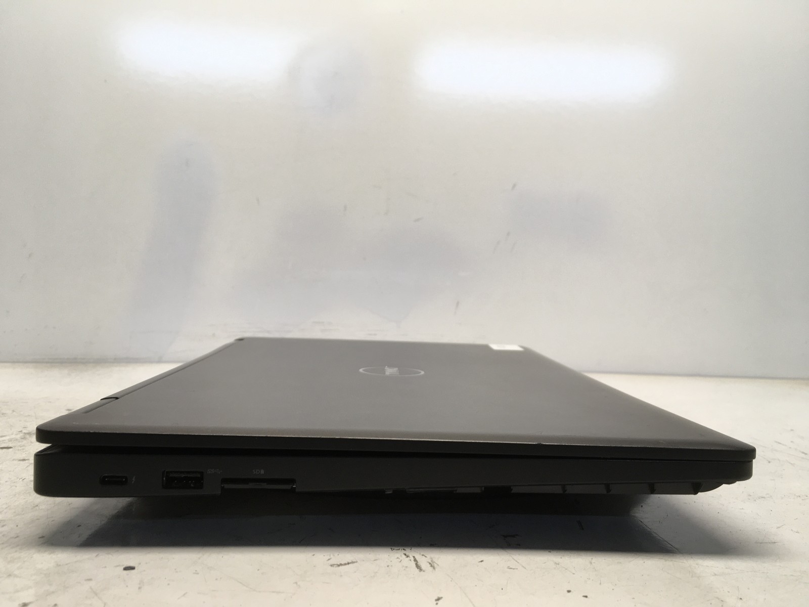 Dell Precision 3520 Intel i7 7th gen No RAM NO HDD No Batt