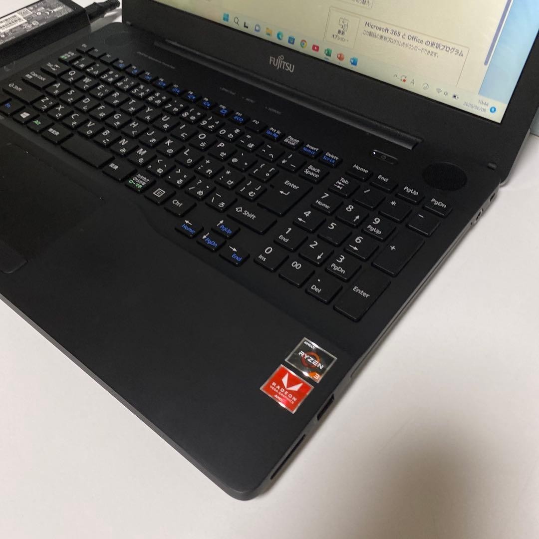 FUJITSU LIFEBOOK Laptop Windows 11 Pro 64 bit RYZEN 3 SSD 128GB Black Used Japan