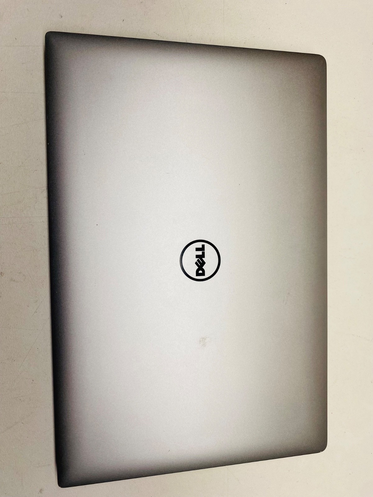 Dell XPS 15 9550 laptop 15.6″Intel(R) Core(TM) i5-6300HQ…