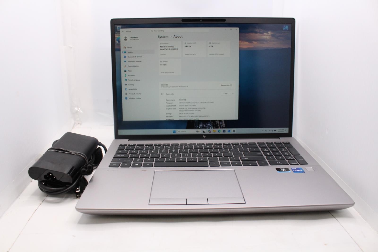 HP ZBook Fury 16 G9 i7-12800HX 64GB 1TB SSD RTX A1000 Windows 11 Pro