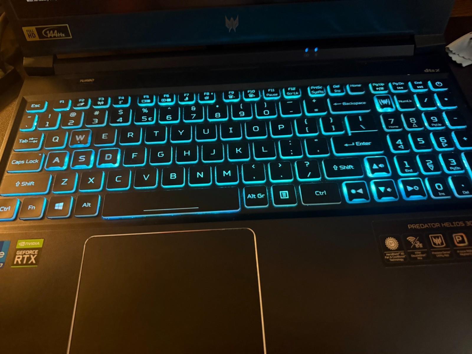 Acer Predator Helios 300 15.6 Laptop + I7-11800H + 1TB SSD + 32GB RAM + RTX 3060