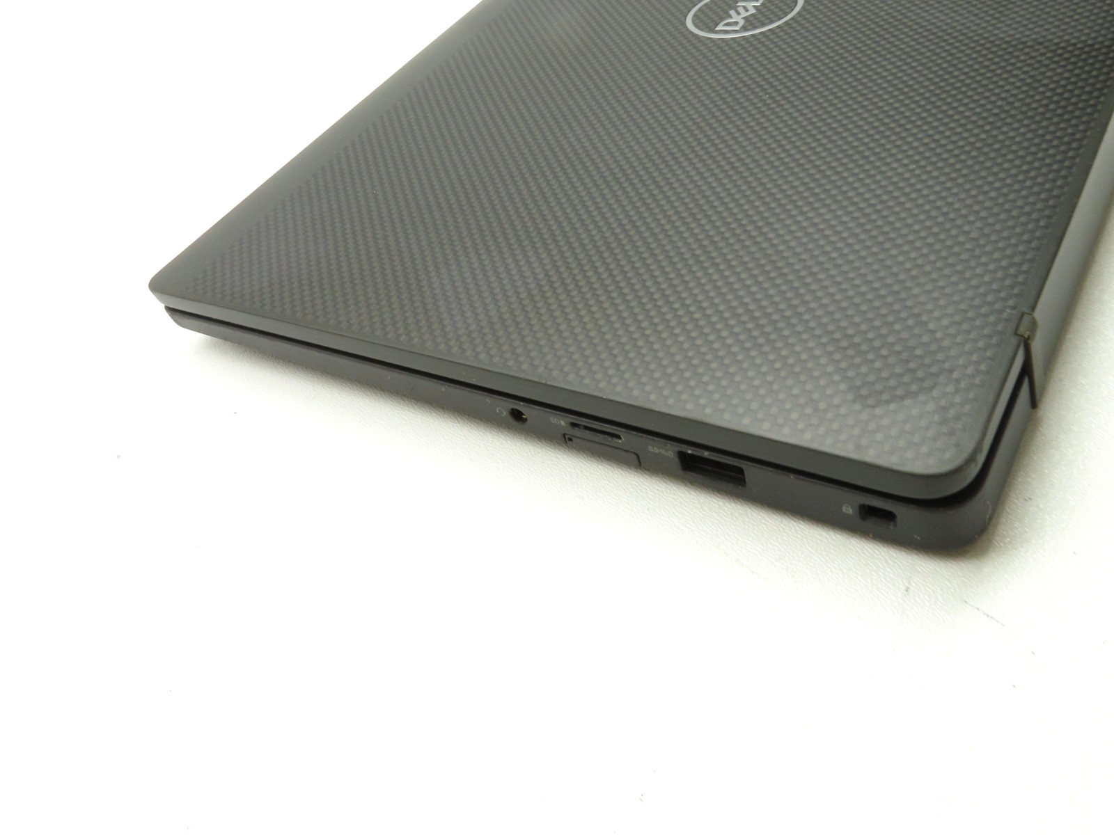 Dell Latitude 7400 14″ Intel Core i5-8265U 1.6GHz 8GB RAM 256GB SSD