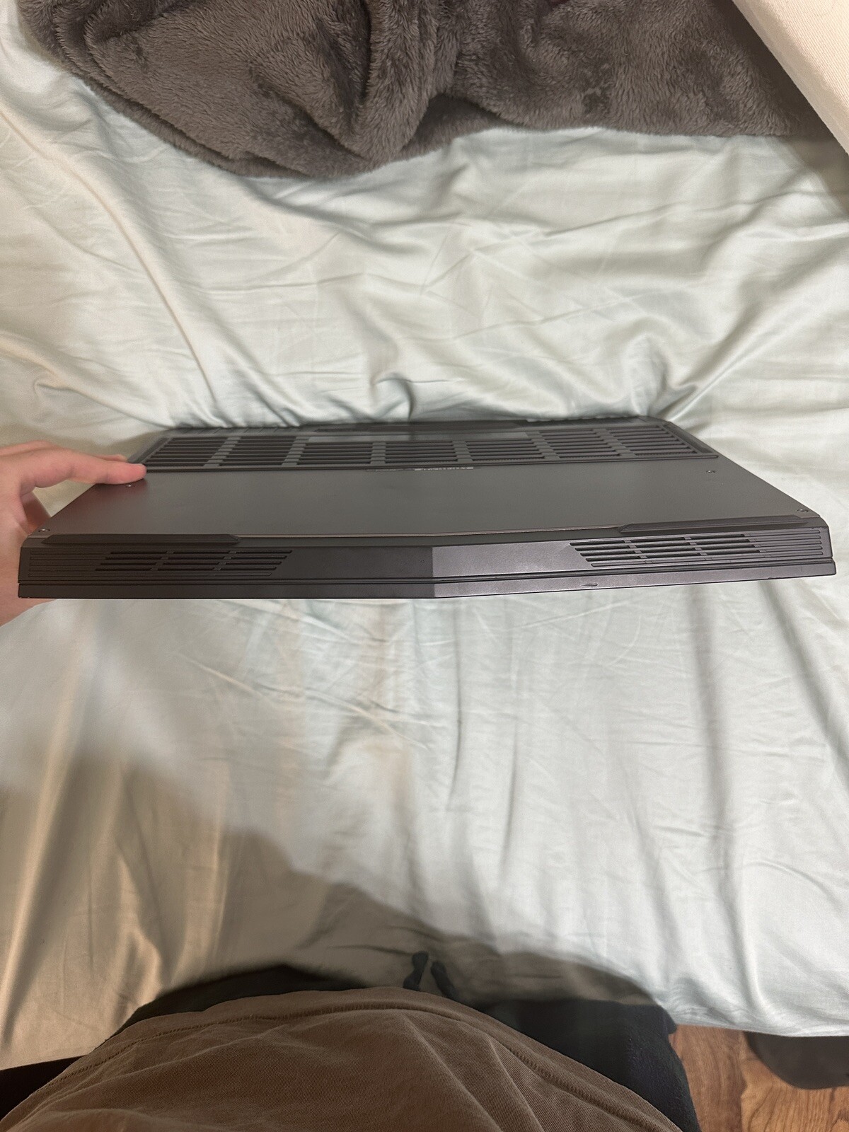 Alienware 15 R3 Gaming Laptop with charger and Logitech G502 Hero (wired)