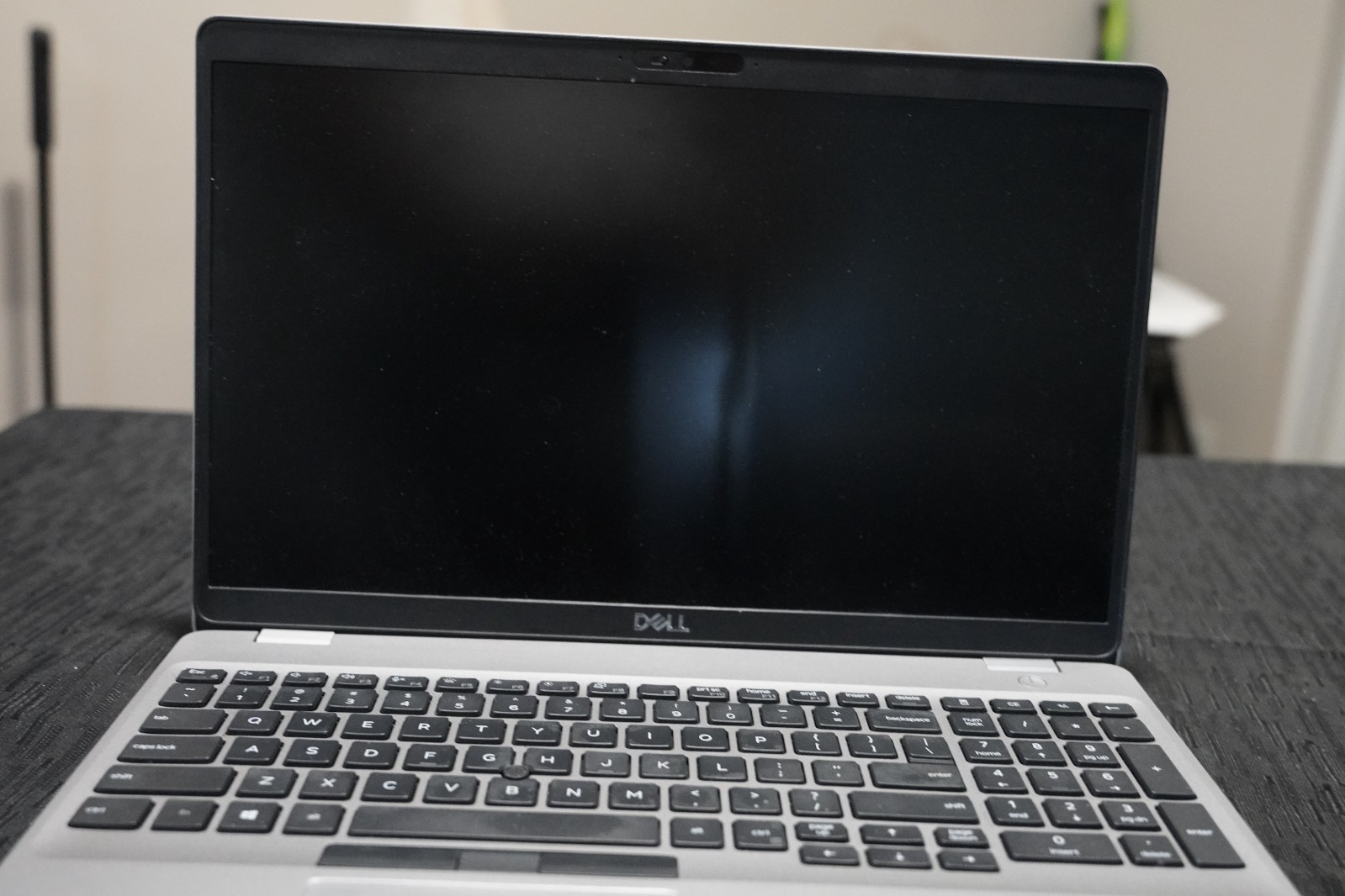 2020 Dell Latitude 15 5511 i5-10400H 16GB RAM 250GB HDD 15.6″ HD PRO Fingerprint