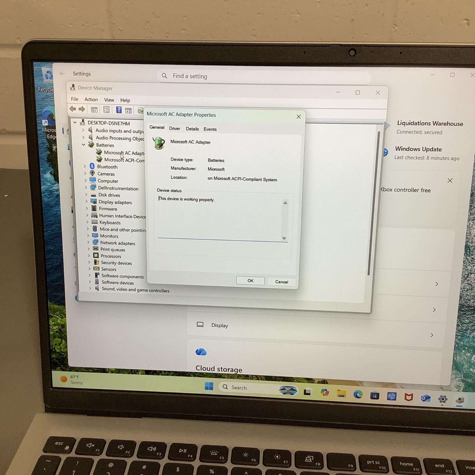 Dell 15 DC15250, 13th Generation Intel Core i5, 16GB DDR4, 512 GB Solid State