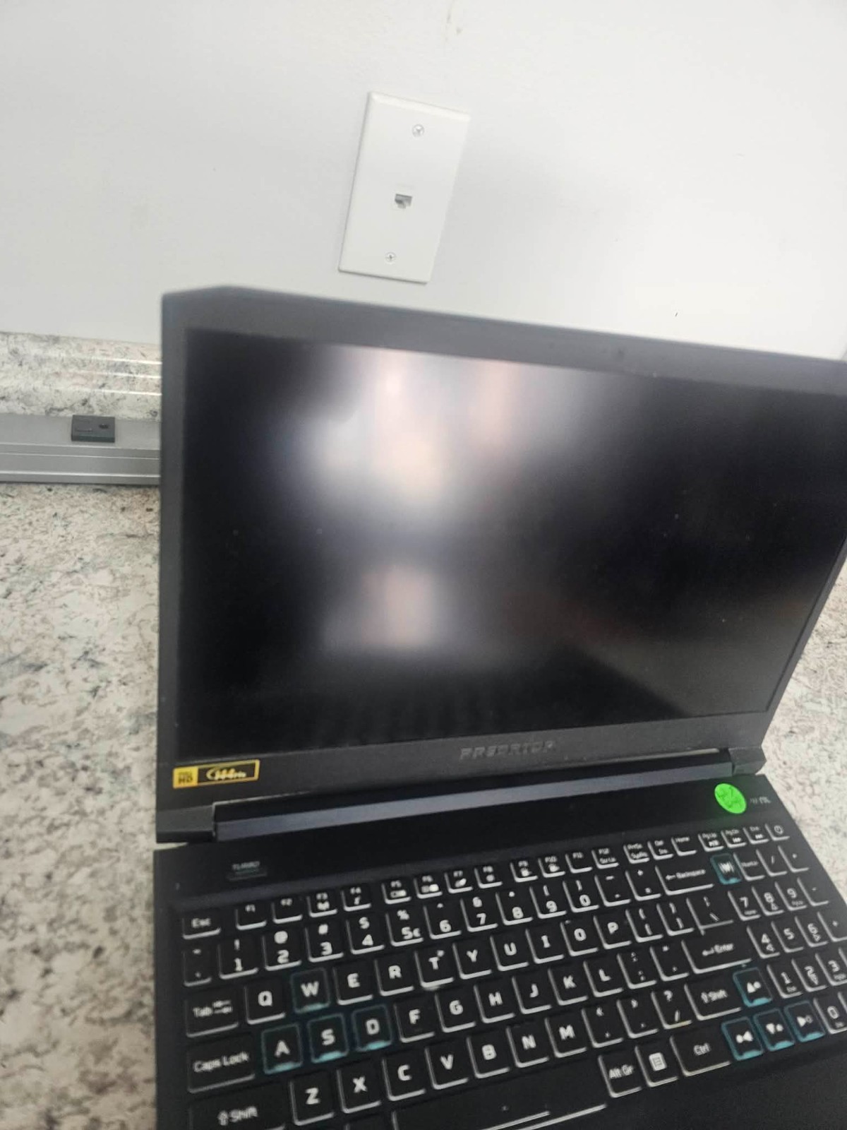 Acer Predator Helios 300 PH315-52-78VL 15.6/i7-9750H GTX 1660Ti Tech Special P&R
