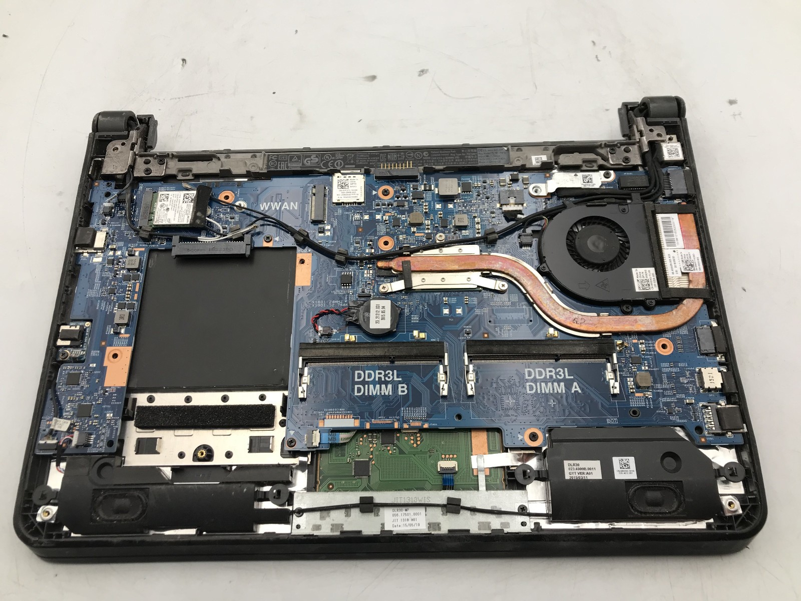DELL LATITUDE 3340 – BOOTS TO BIOS/LOCKED – INTEL I3 4030U – NO RAM – READ – BB!