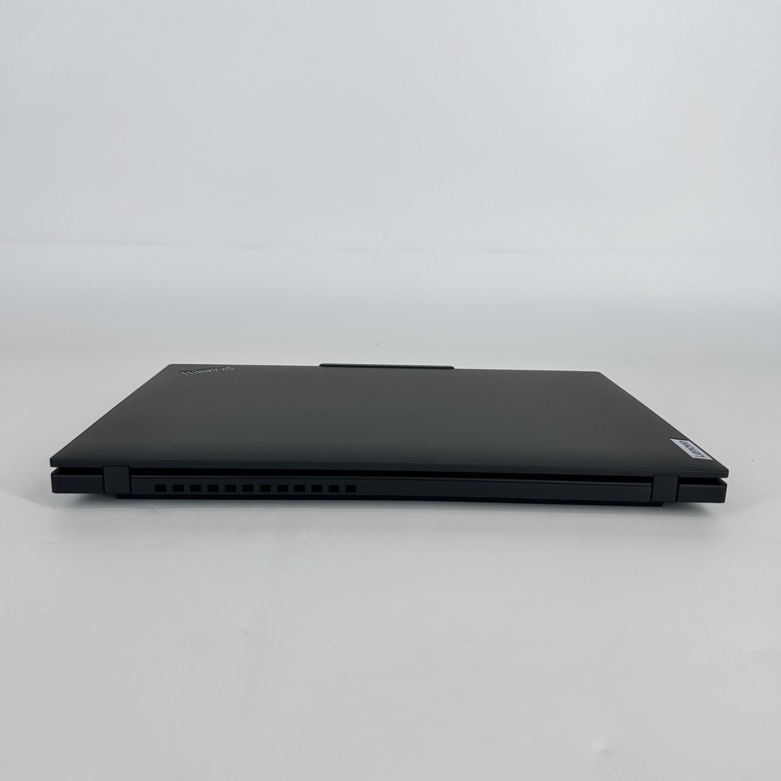 Lenovo ThinkPad P14s Gen 6 FHD+ 2.0 GHz Ryzen AI 7 PRO 350 32GB 1TB SSD